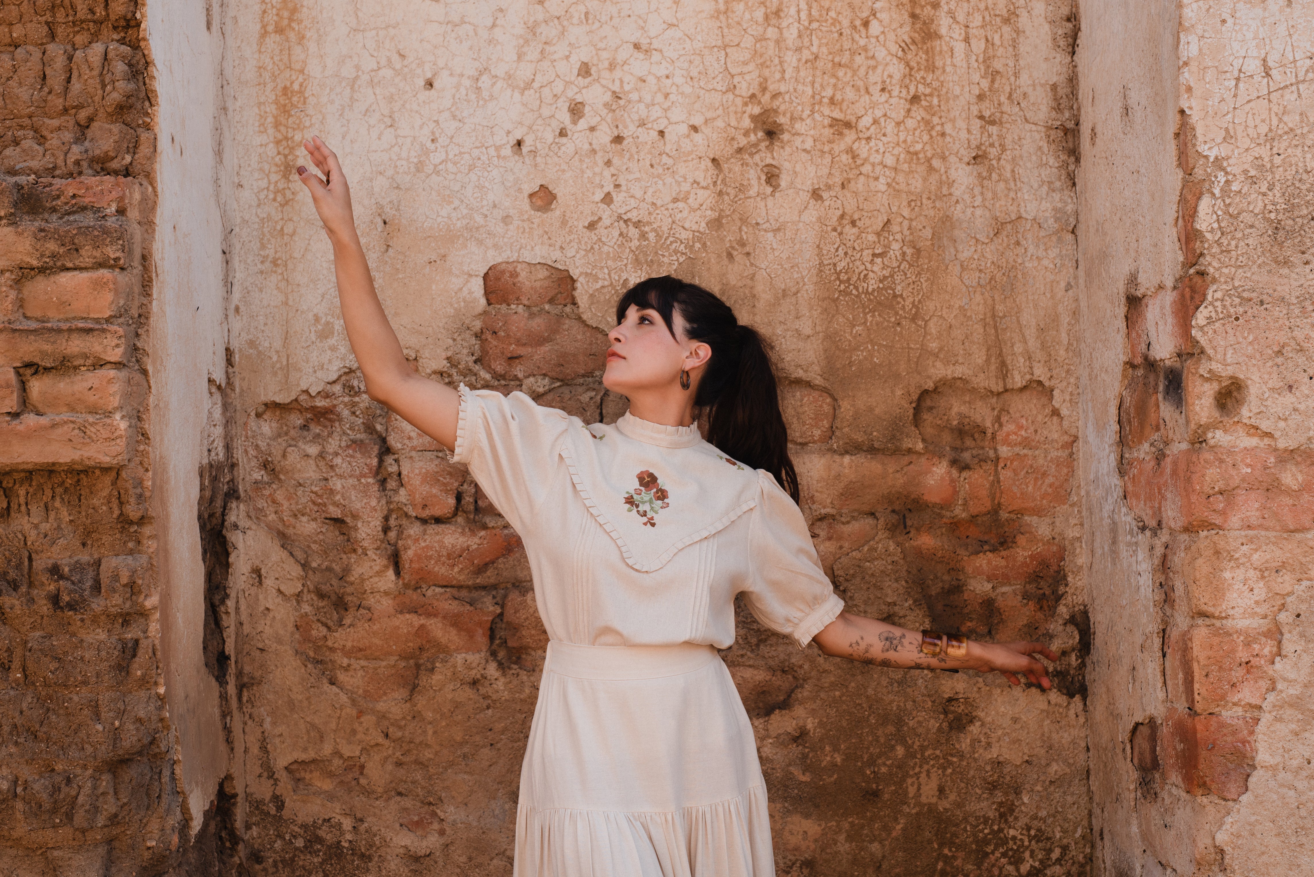 Colección: Hilos de Raíz