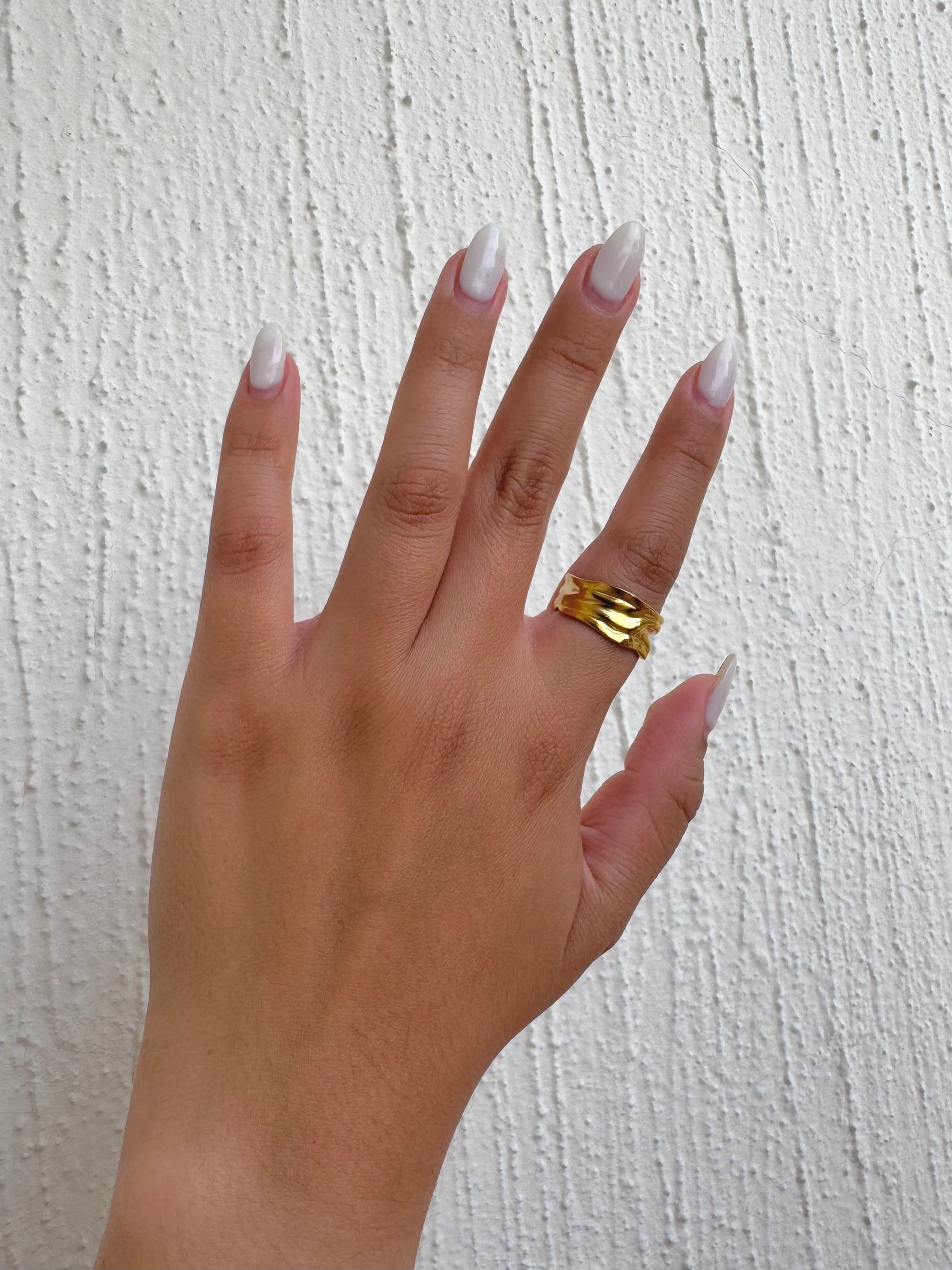 Anillo Dorado Pliegue C3