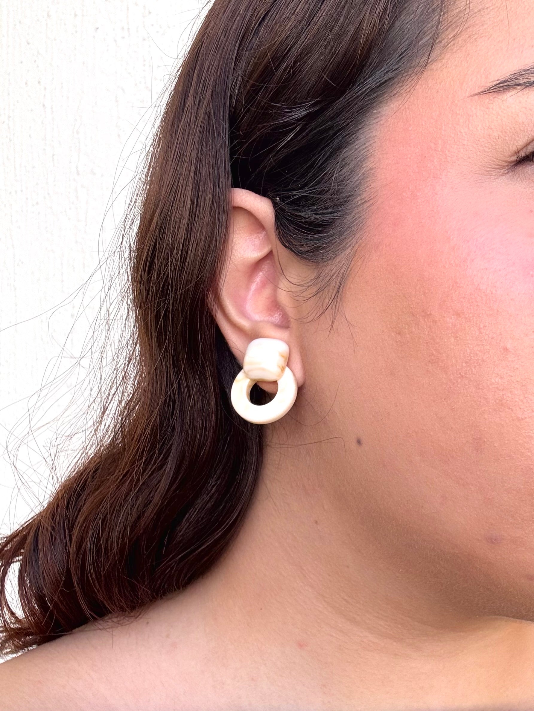 Aretes Piedra Marmol Beige M14