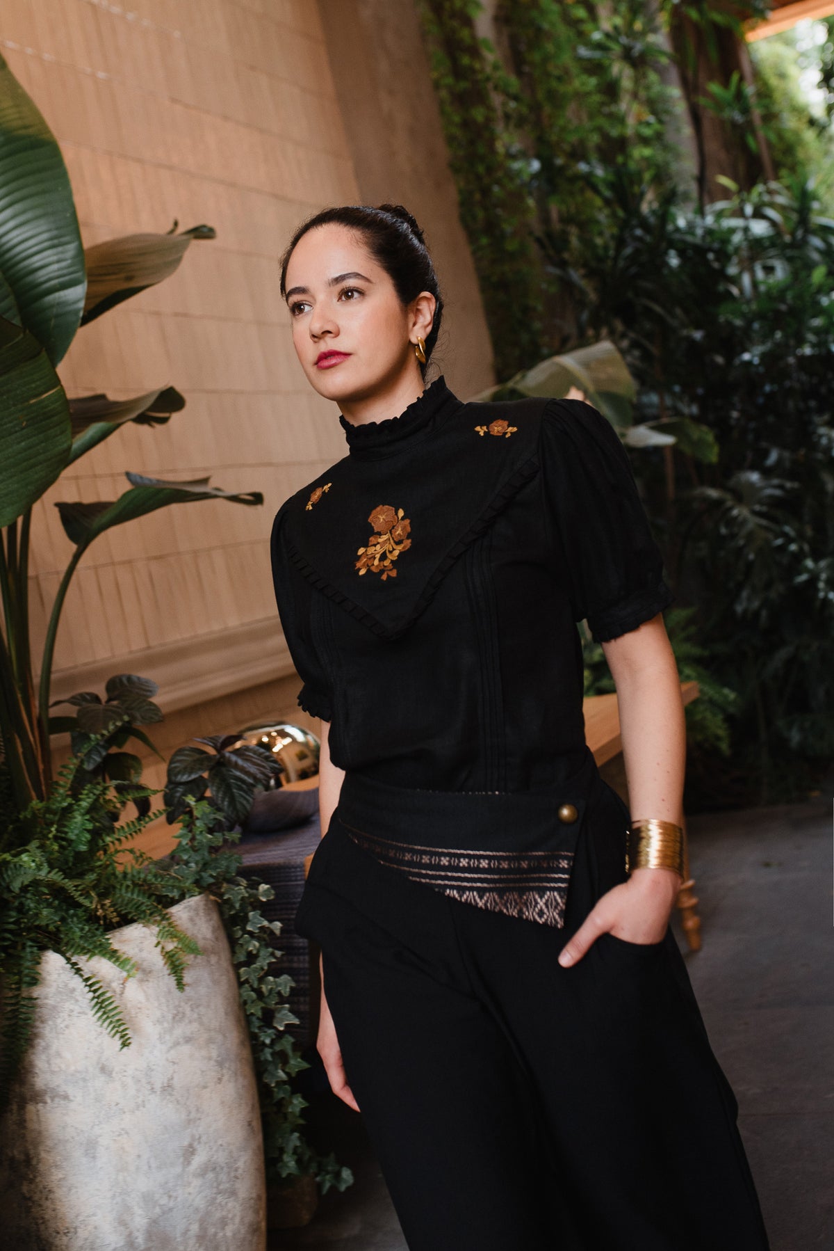 Blusa Hilos de Raíz El Legado Edición Especial