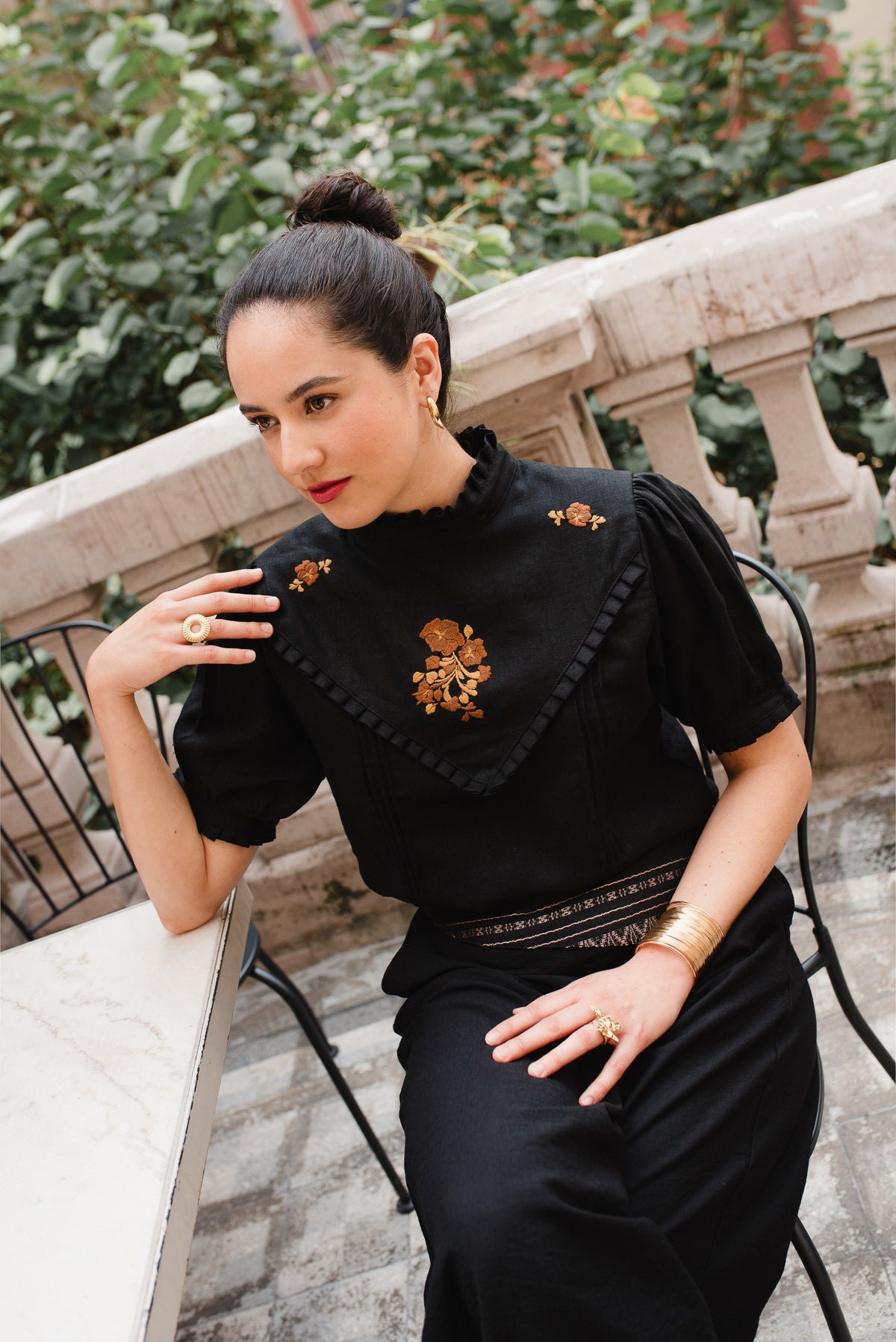 Blusa Hilos de Raíz El Legado Edición Especial