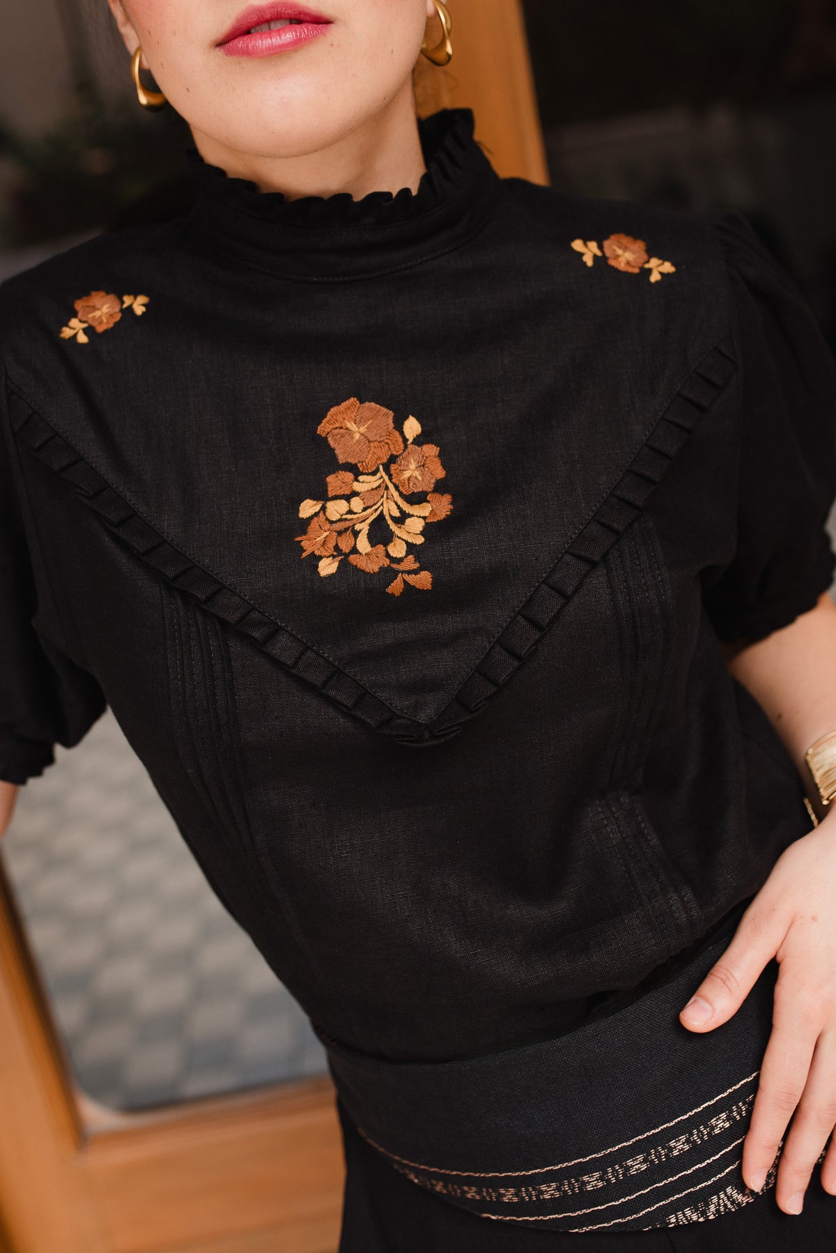 Blusa Hilos de Raíz El Legado Edición Especial