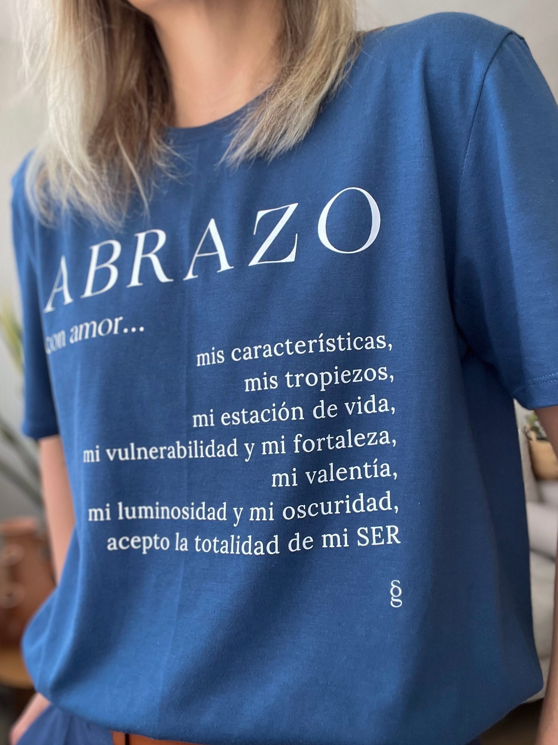 Camiseta Abrazo Azul Índigo