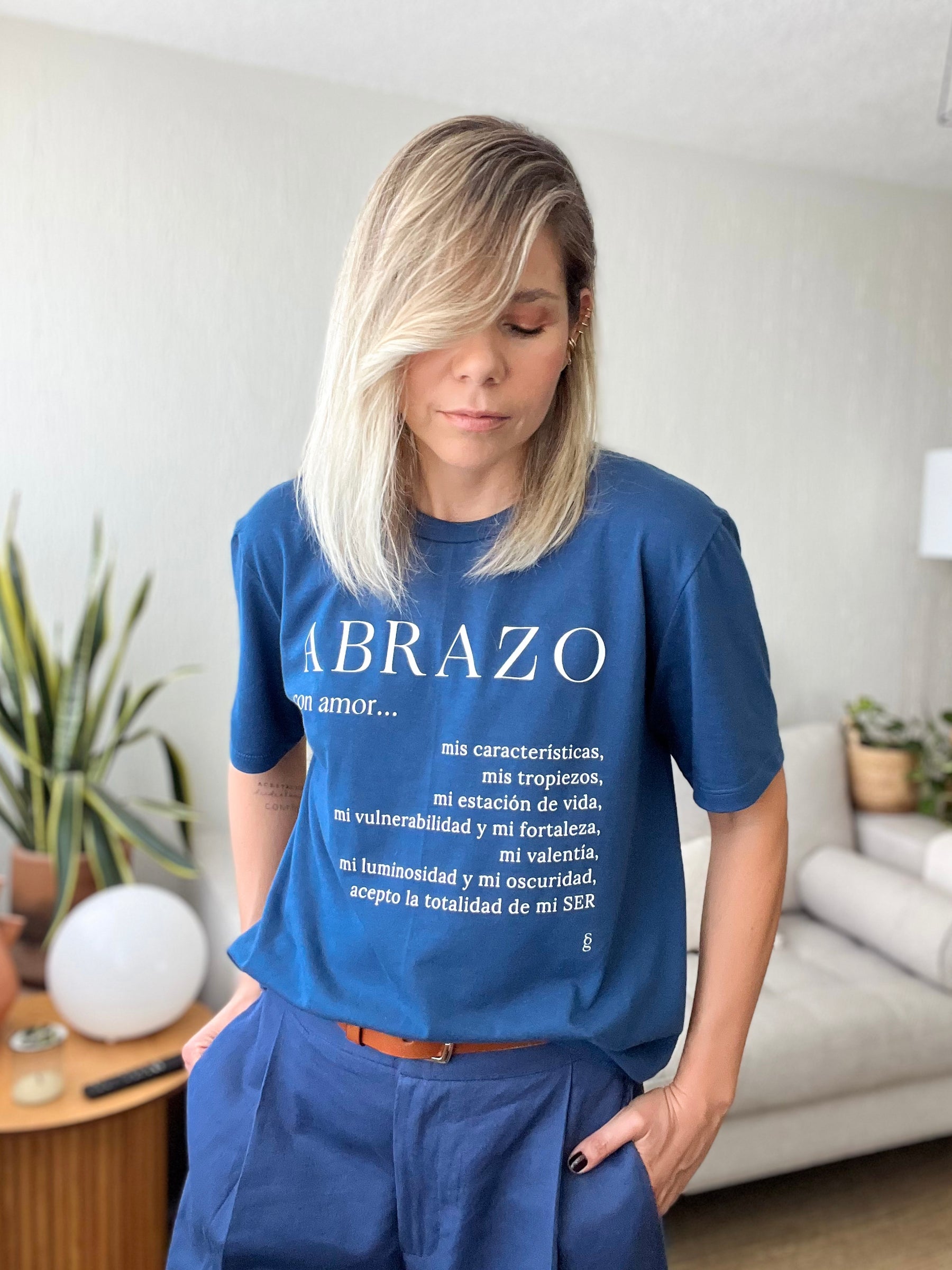 Camiseta Abrazo Azul Índigo
