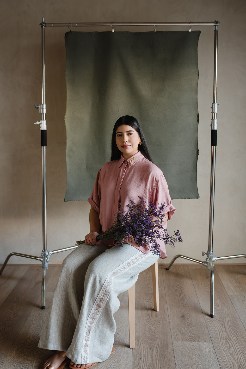 Short-sleeved linen shirt