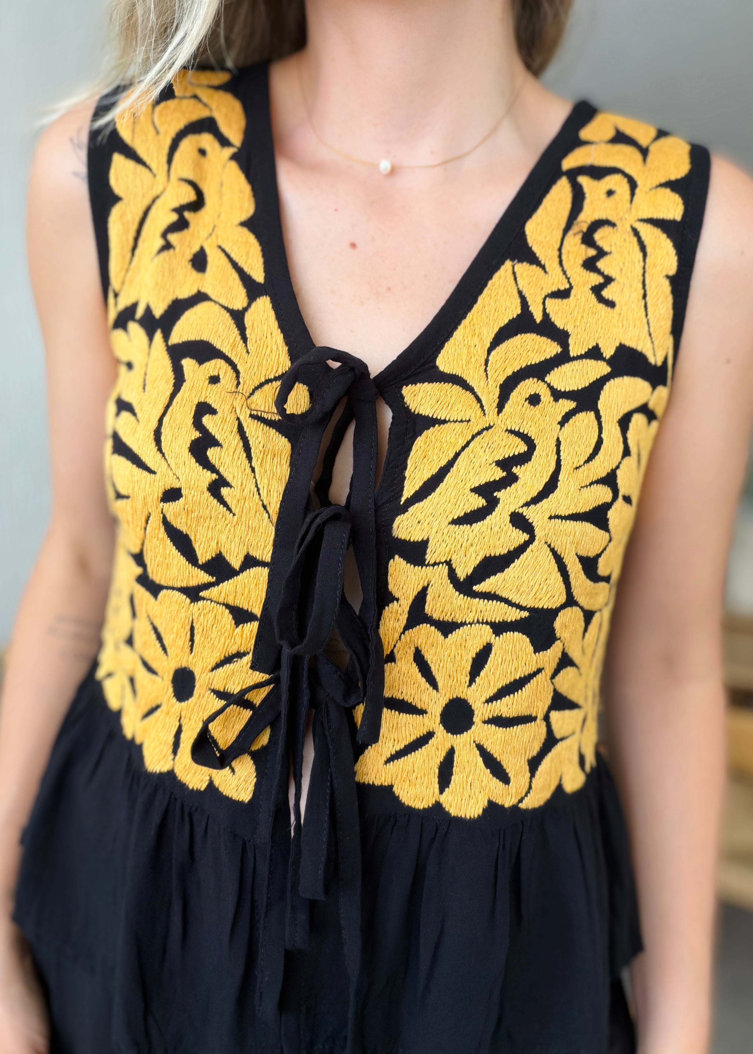 Jalapa V Blue/Burgundy Blouse