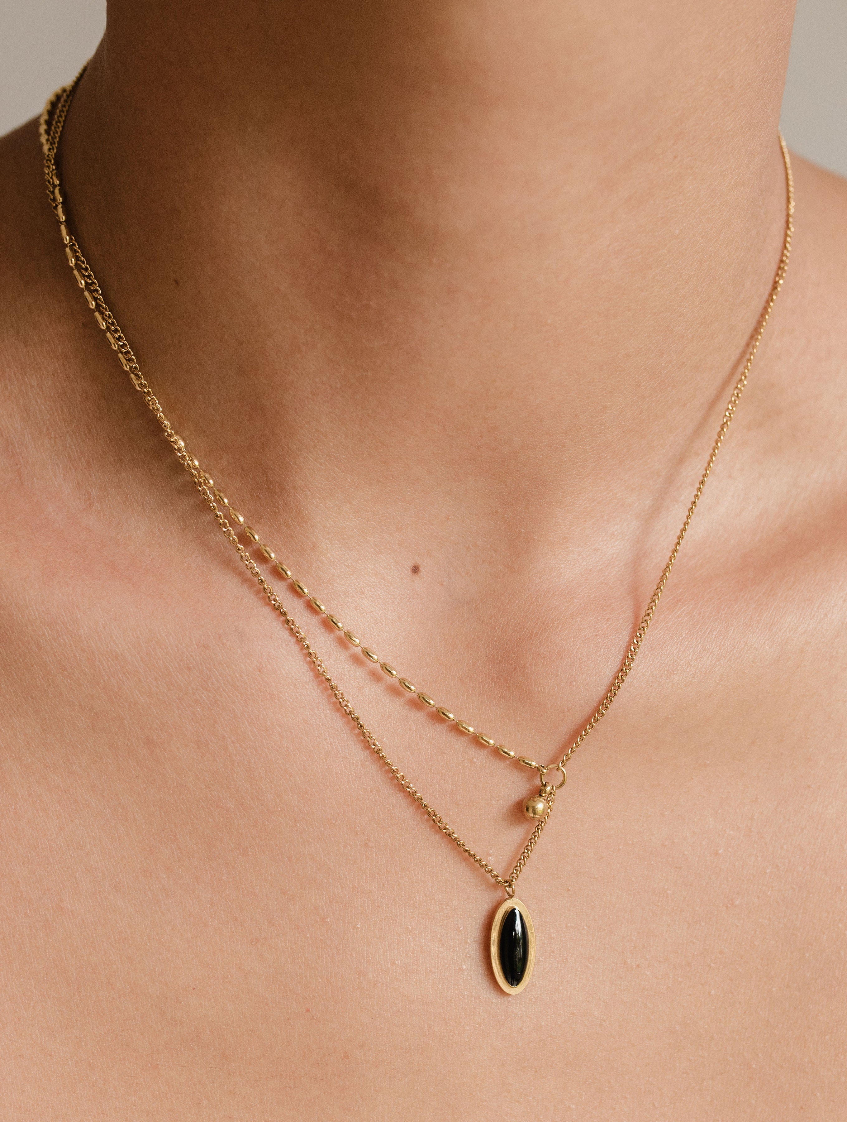 Collar Doble Gota Negra D45