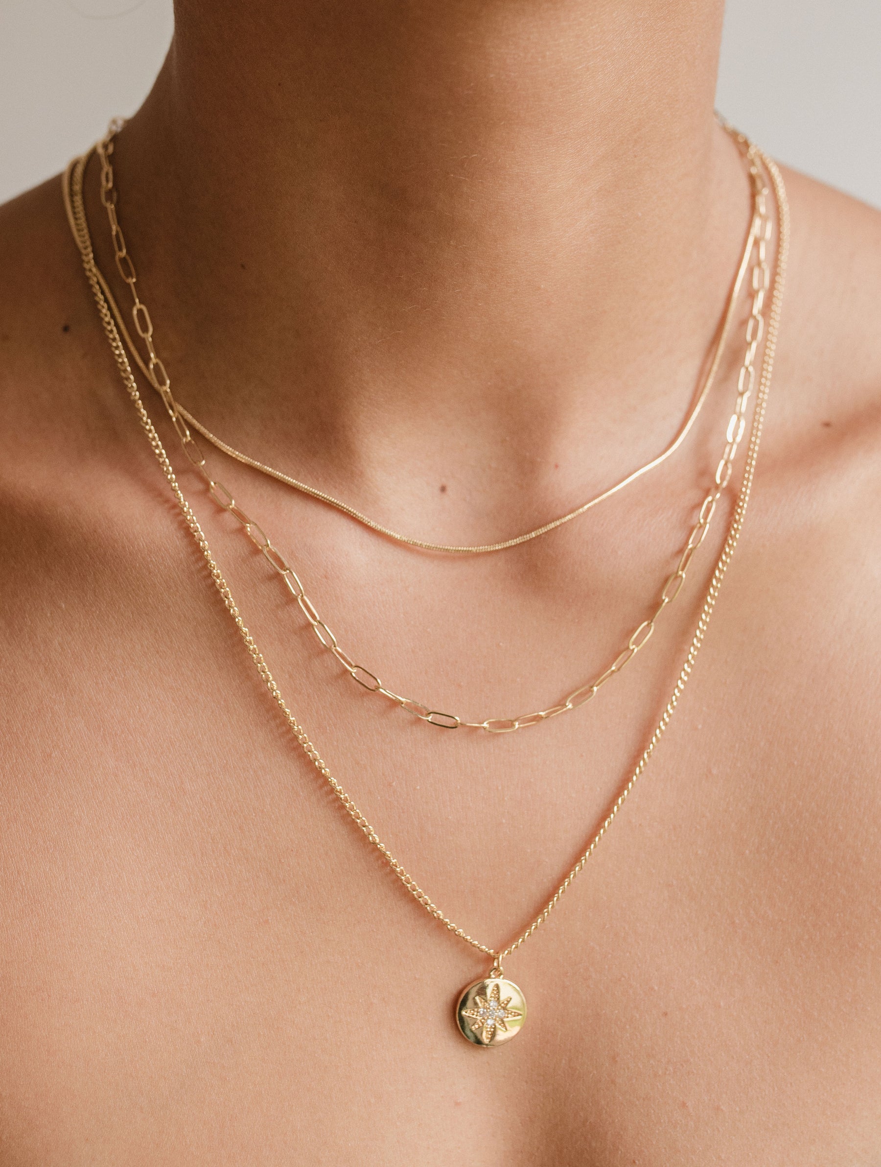 Simple Golden Star Necklace D48