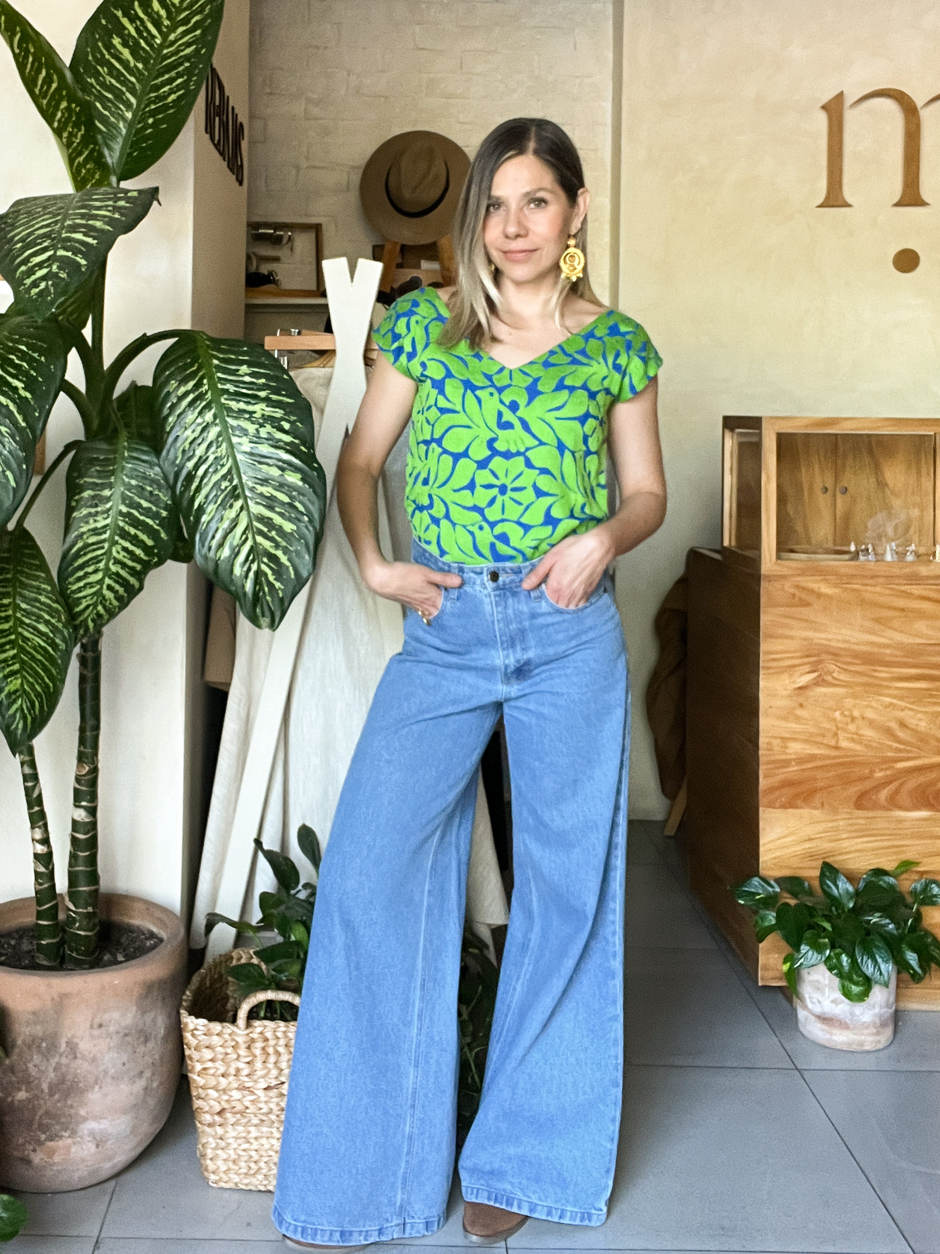 Jalapa V Bone Nude Blouse