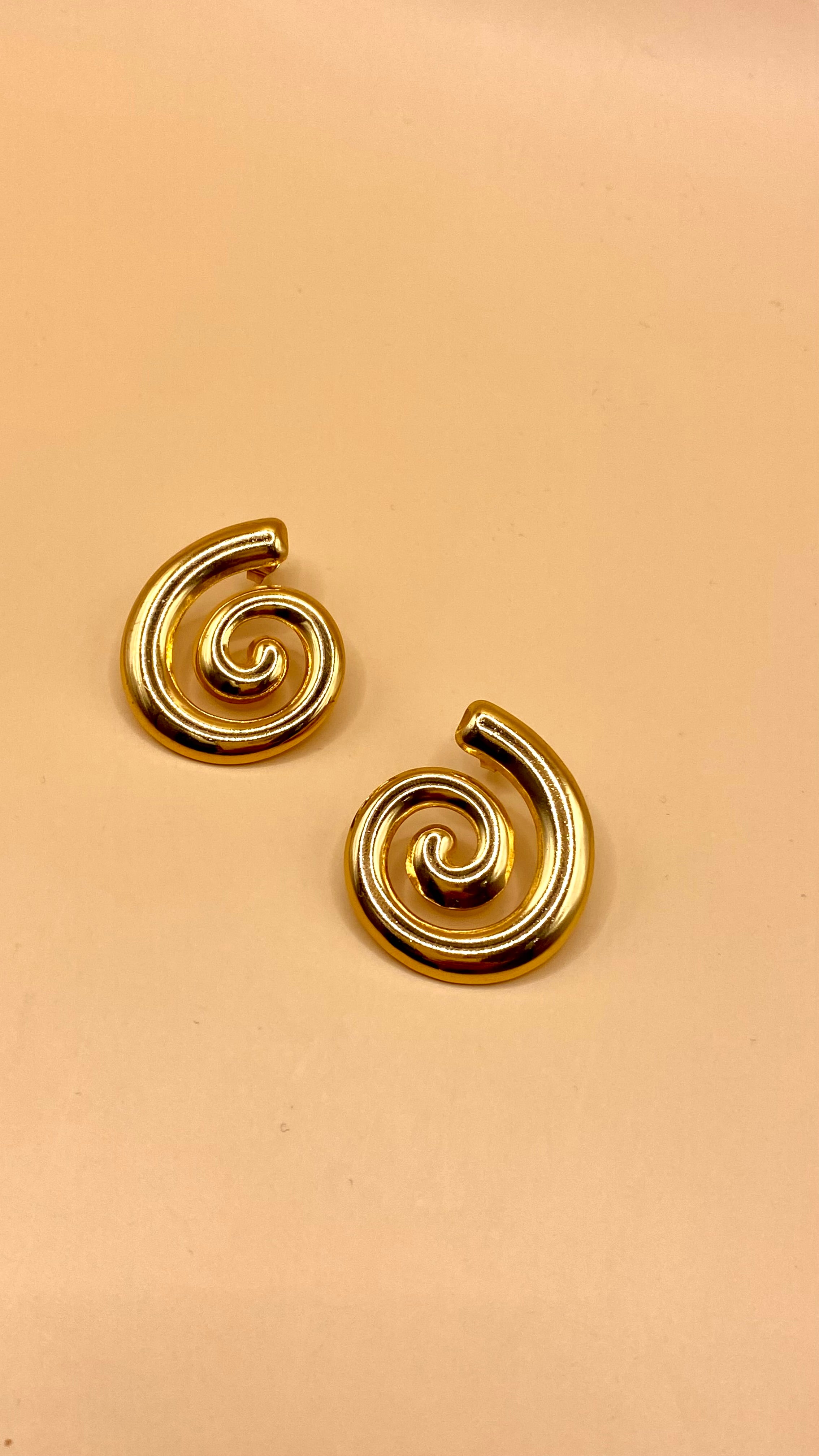 Aretes Dorados Caracol F33