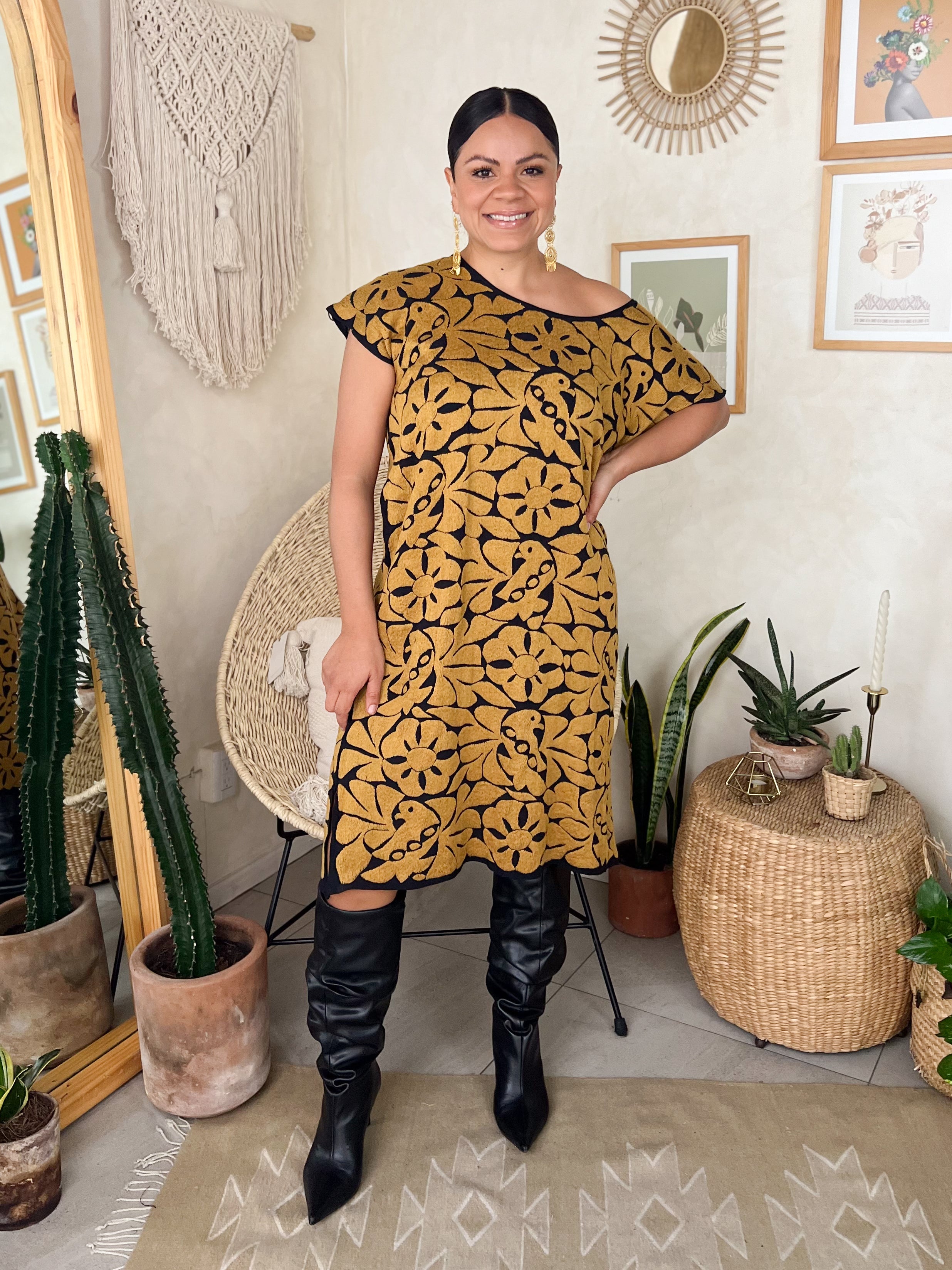 Huipil Jalapa Black/Dark Gold