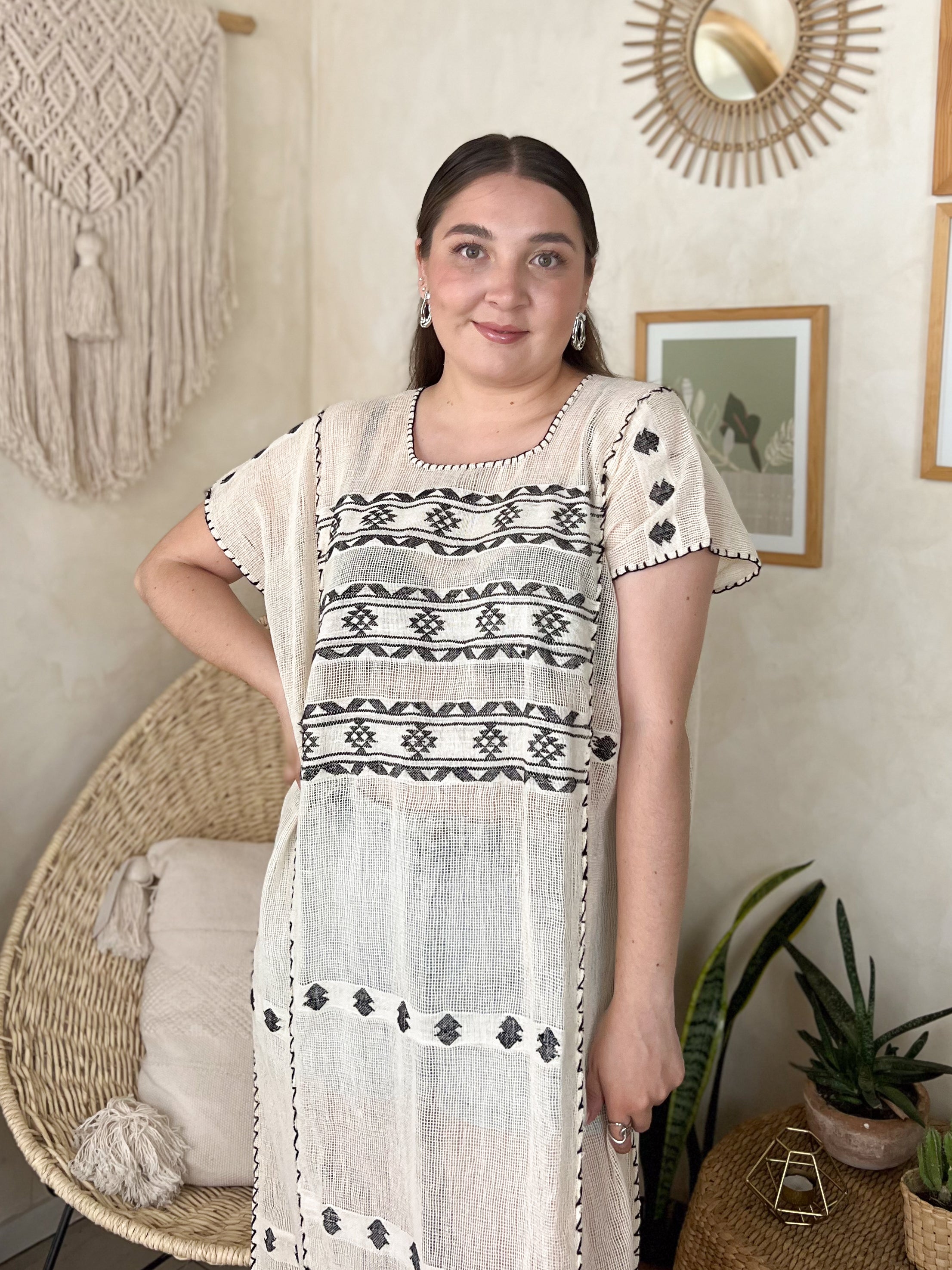 Huipil San Pedro bone color/ black