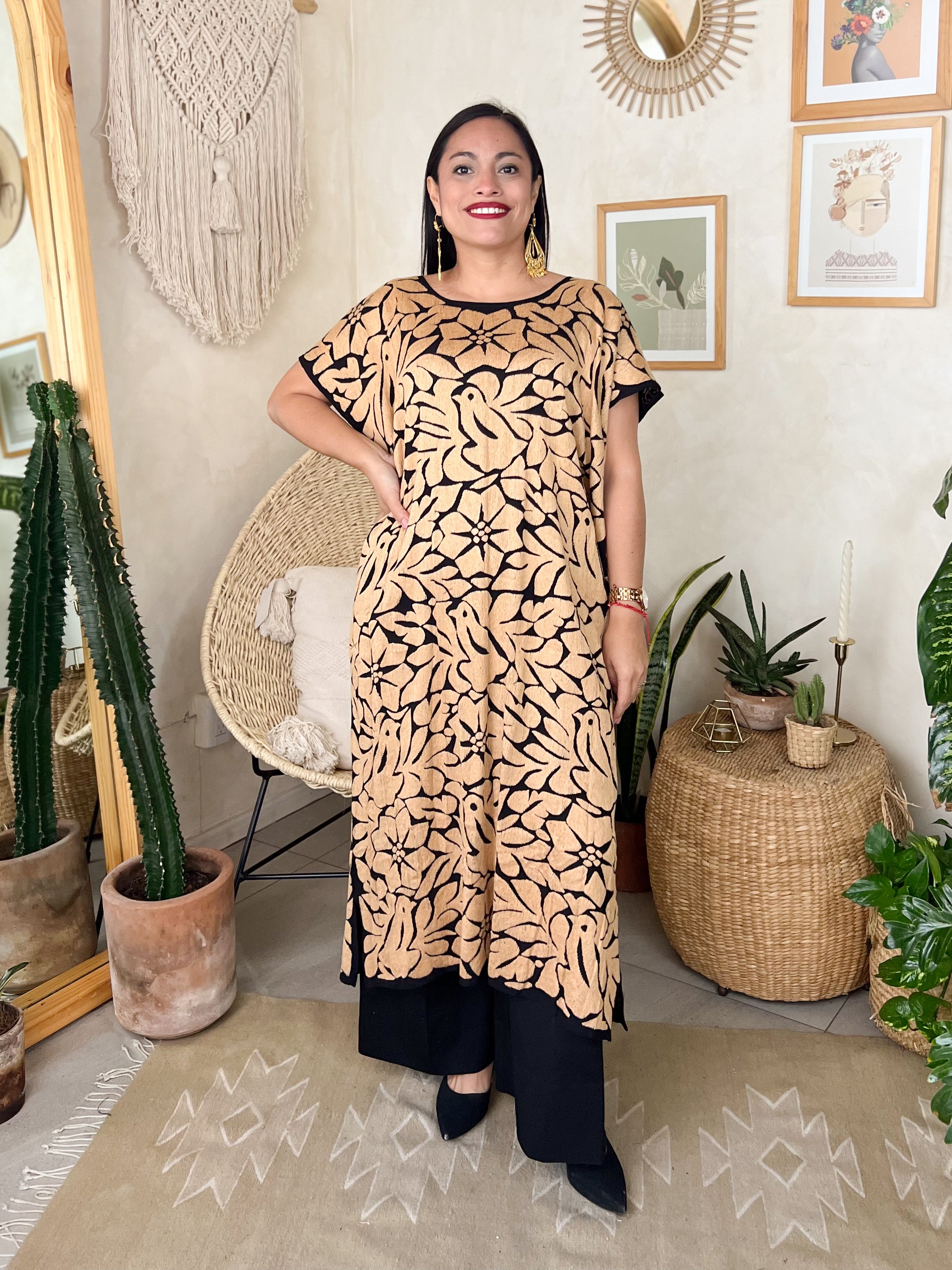 Black/Light Gold Huipil Jalapa