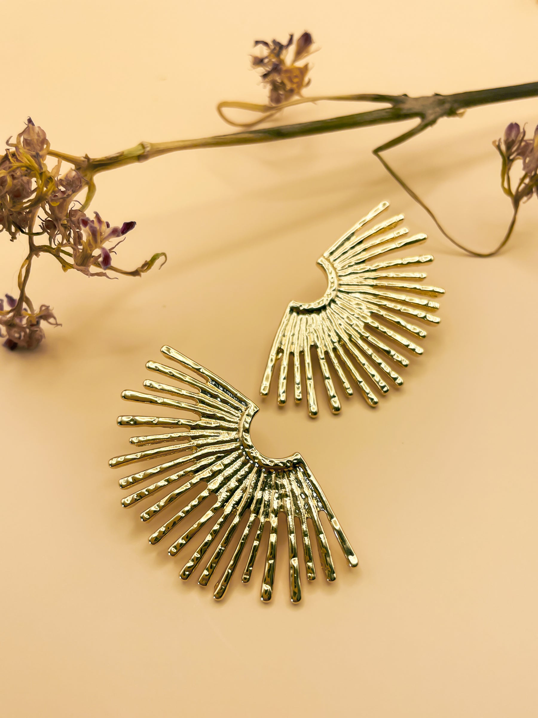Aretes Abanico Dorado J62