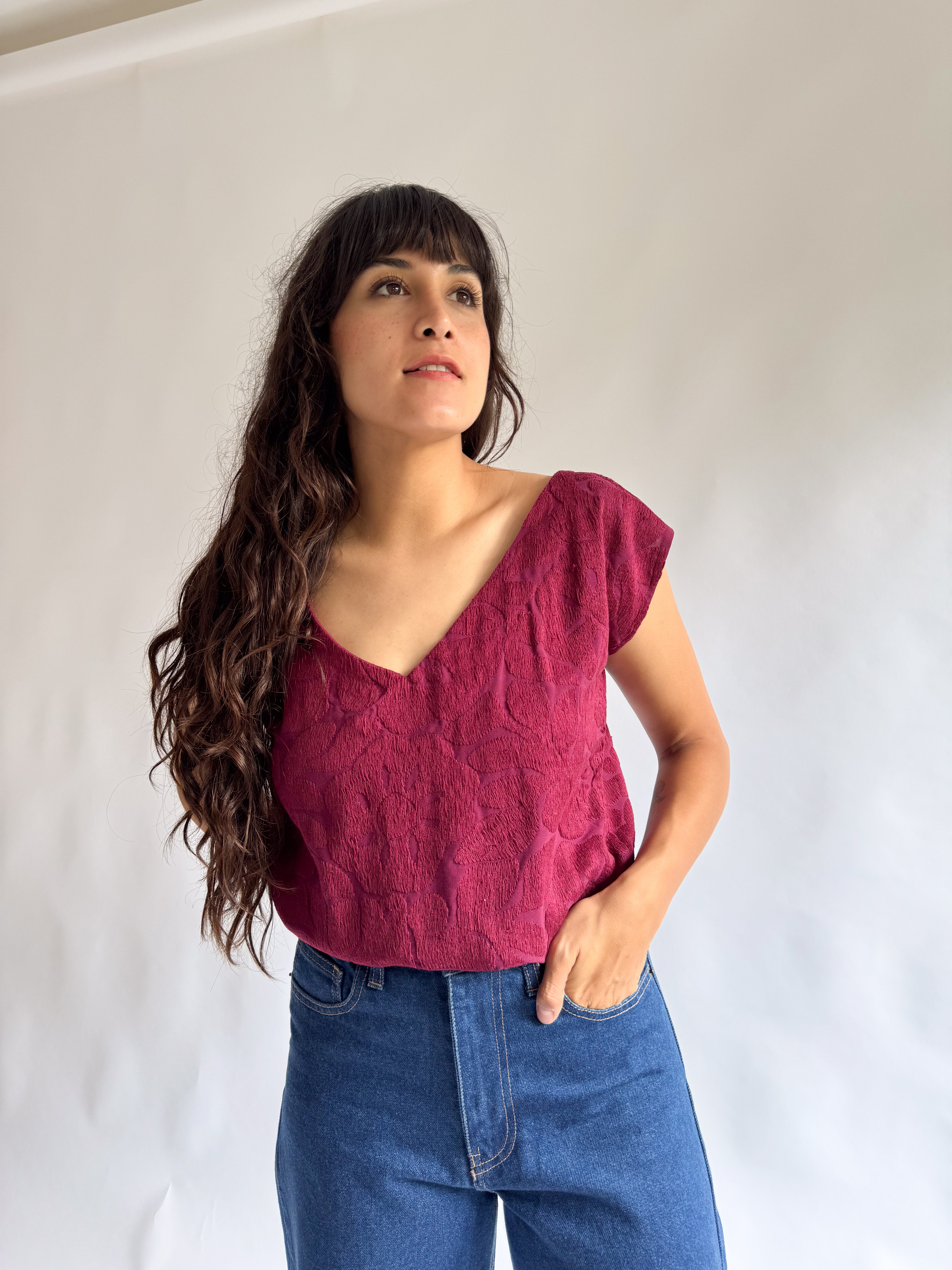Blusa Jalapa V Tinto Monocromático