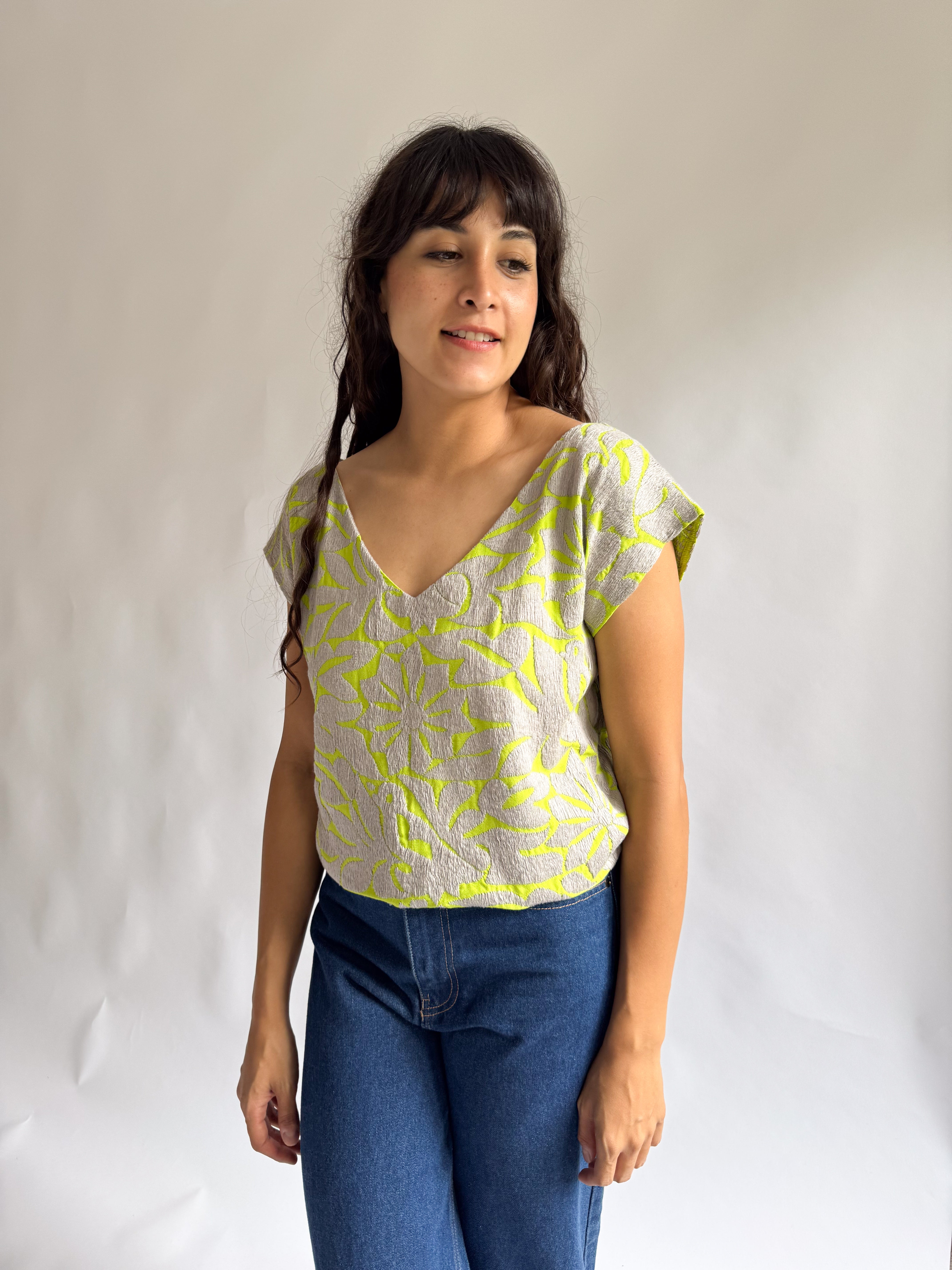 Blusa Jalapa V Neón / Gris