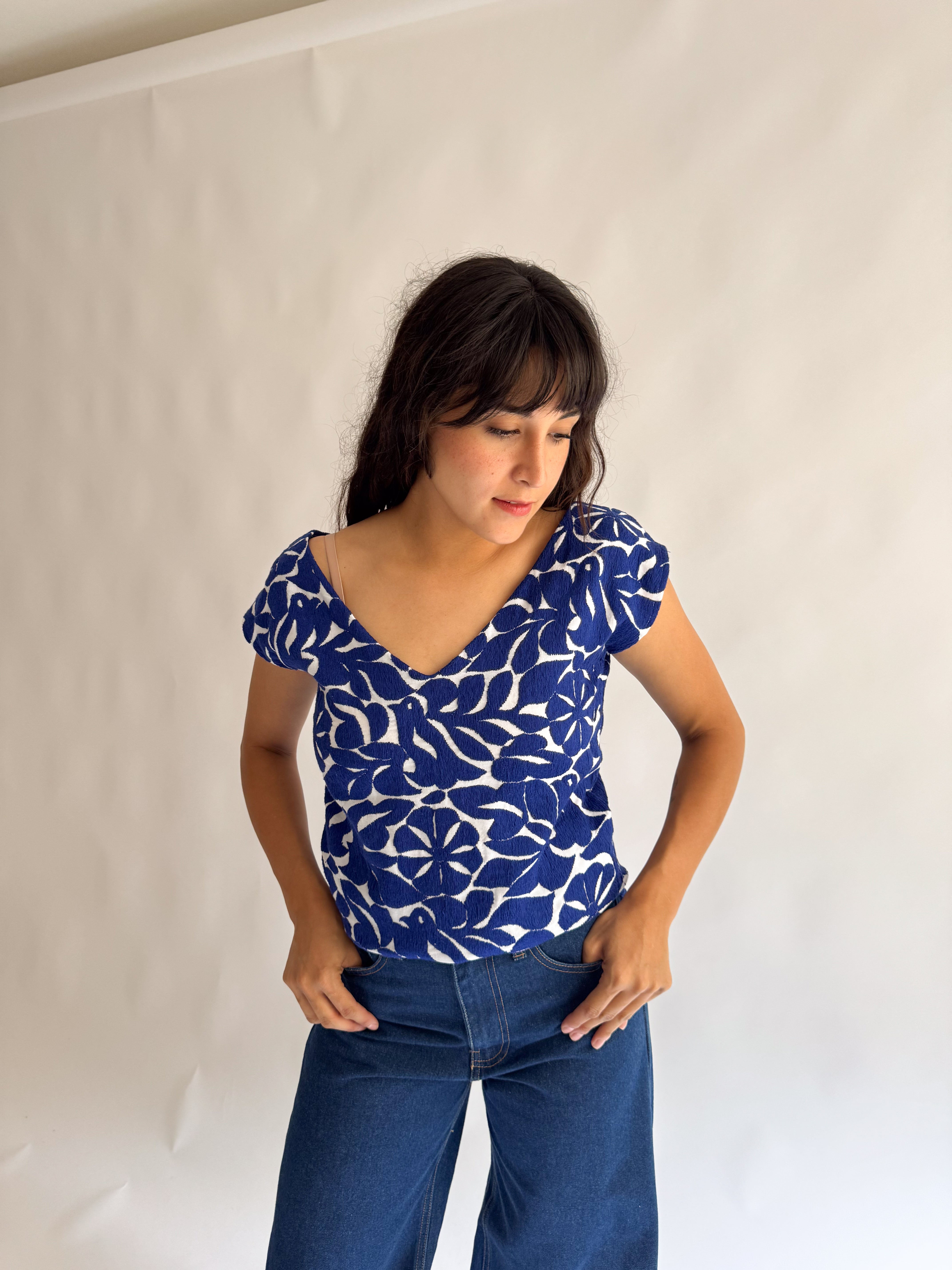 Blusa Jalapa V Blanco / Azul