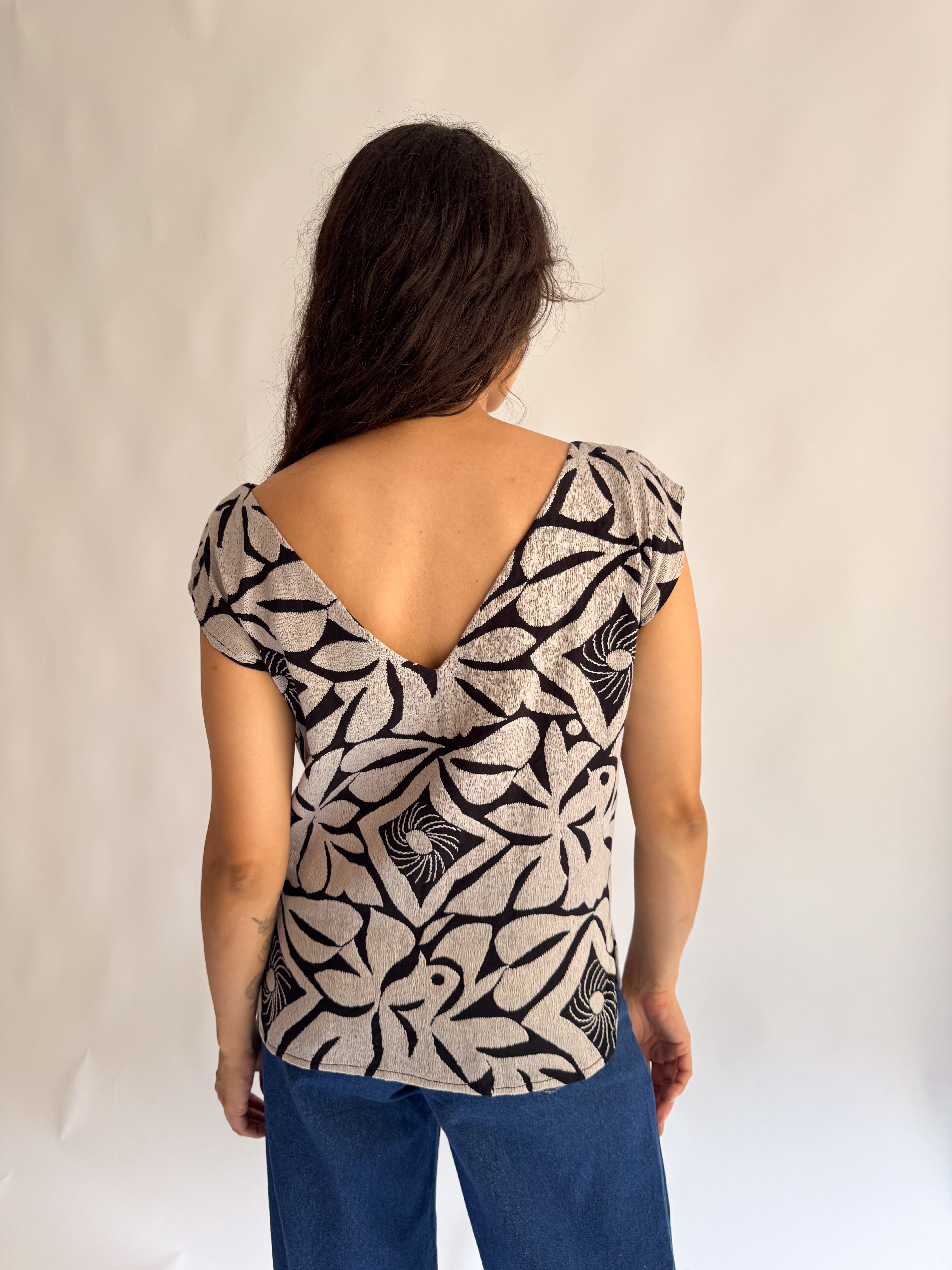 Blusa Jalapa V Negro / Plata