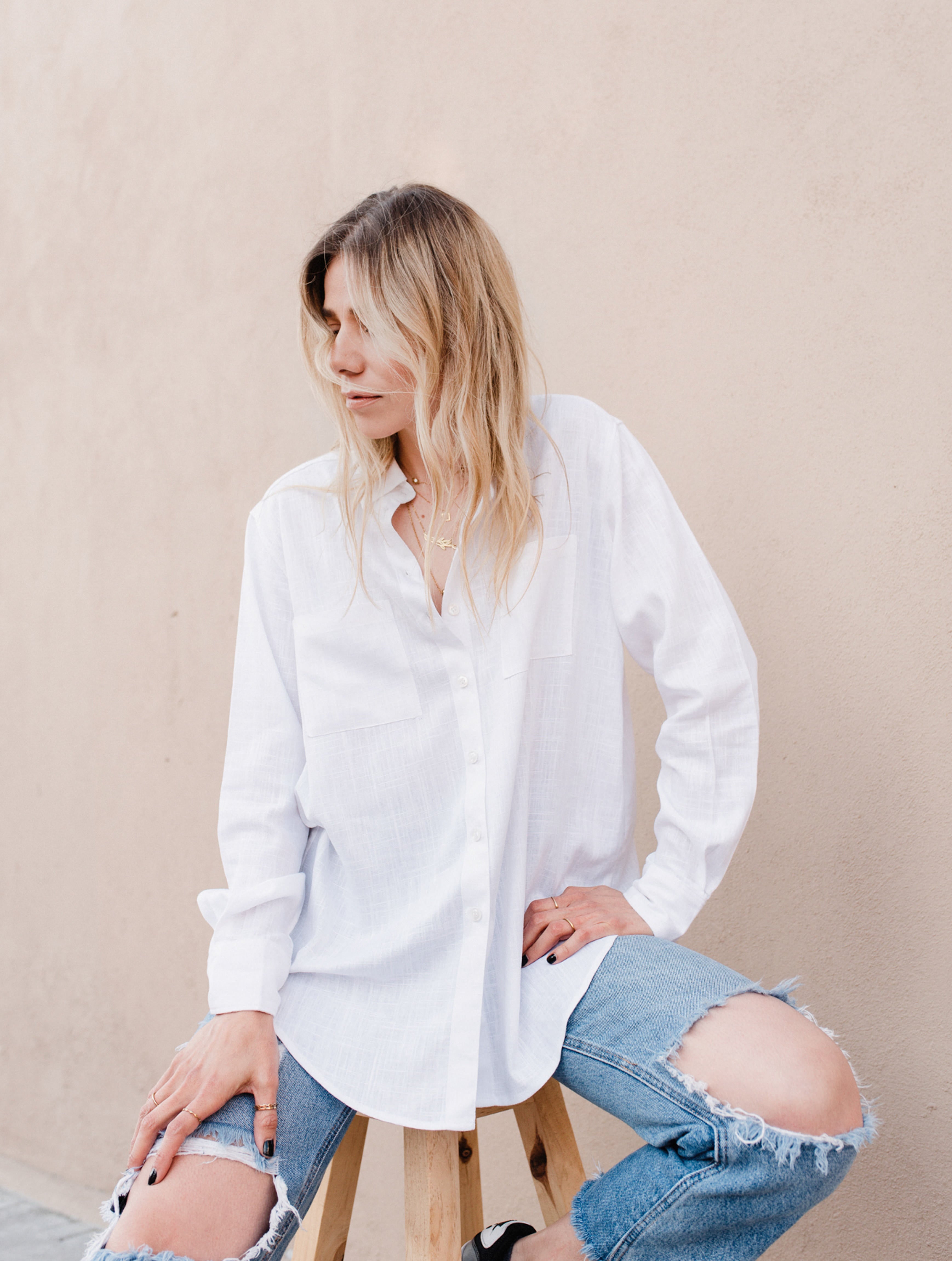 Long-sleeved linen shirt