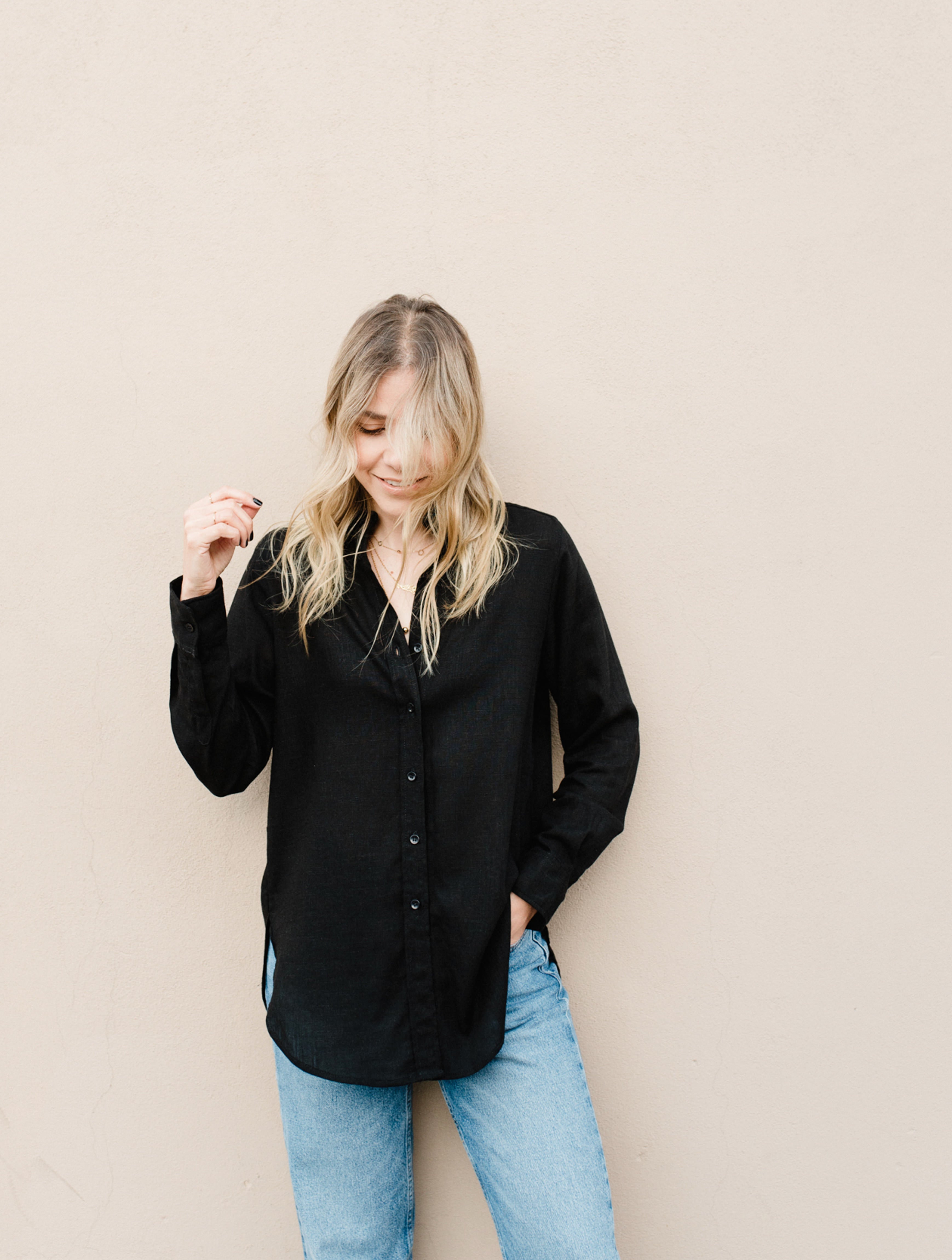 Long-sleeved linen shirt