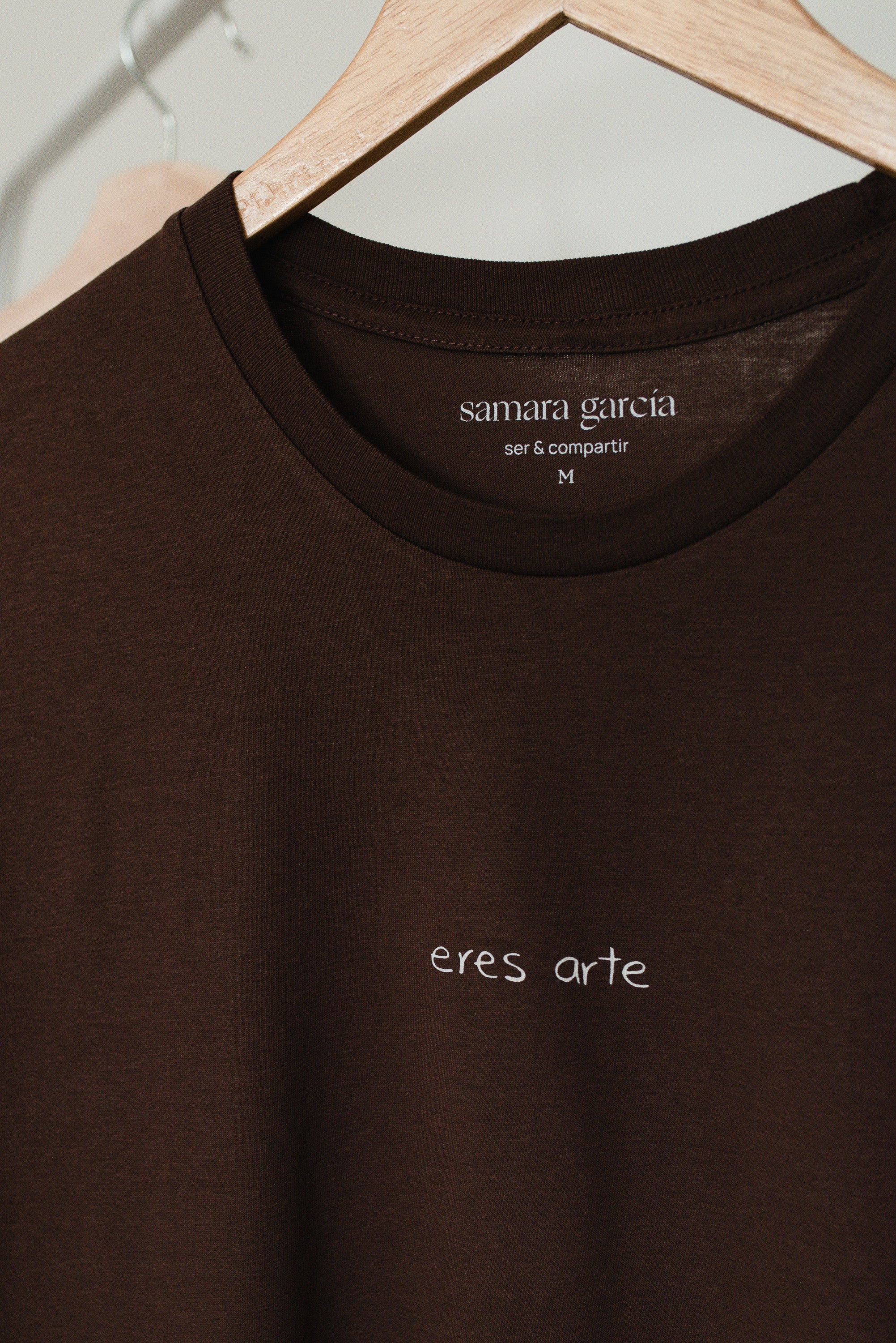 Playera Eres Arte Chocolate