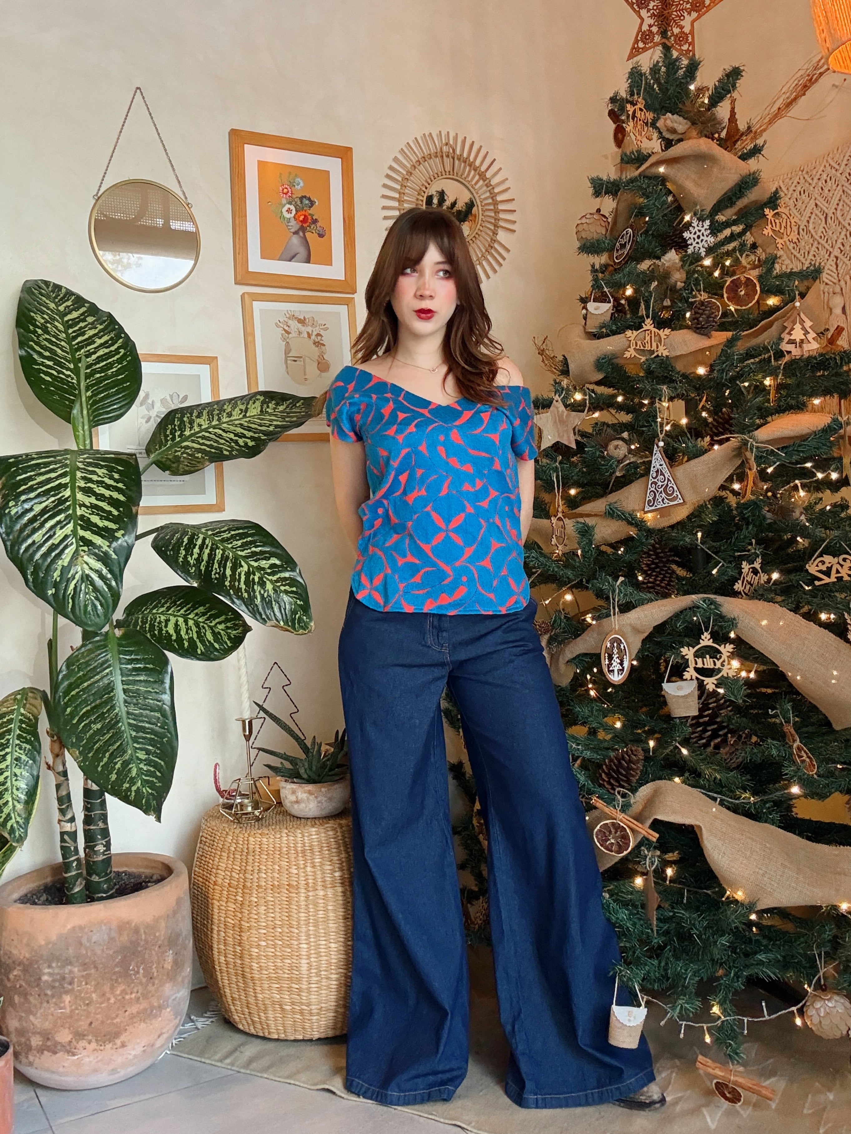 Jalapa V-neck Blouse in Neon Pink/Blue