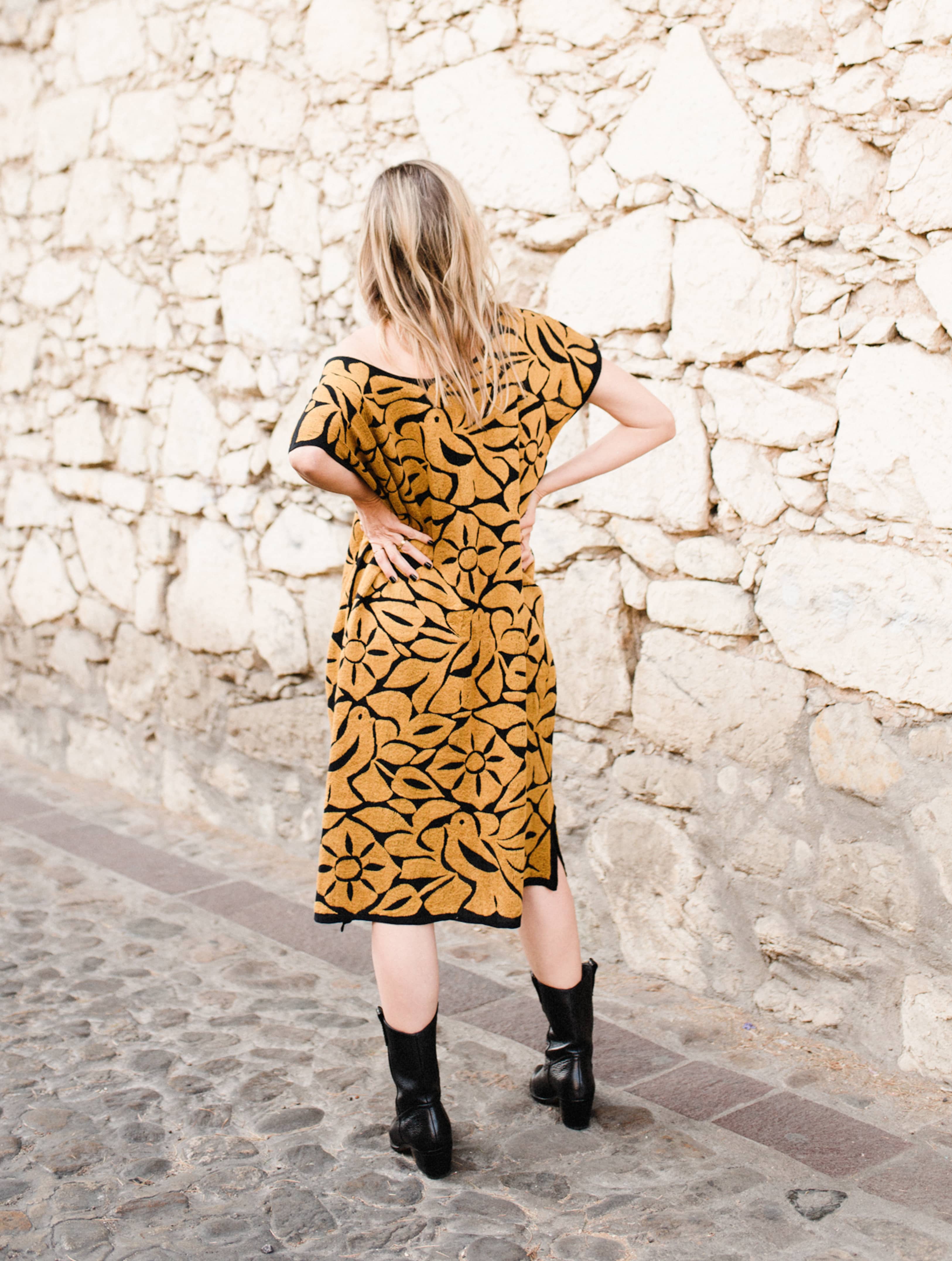 Huipil Jalapa Black/Dark Gold