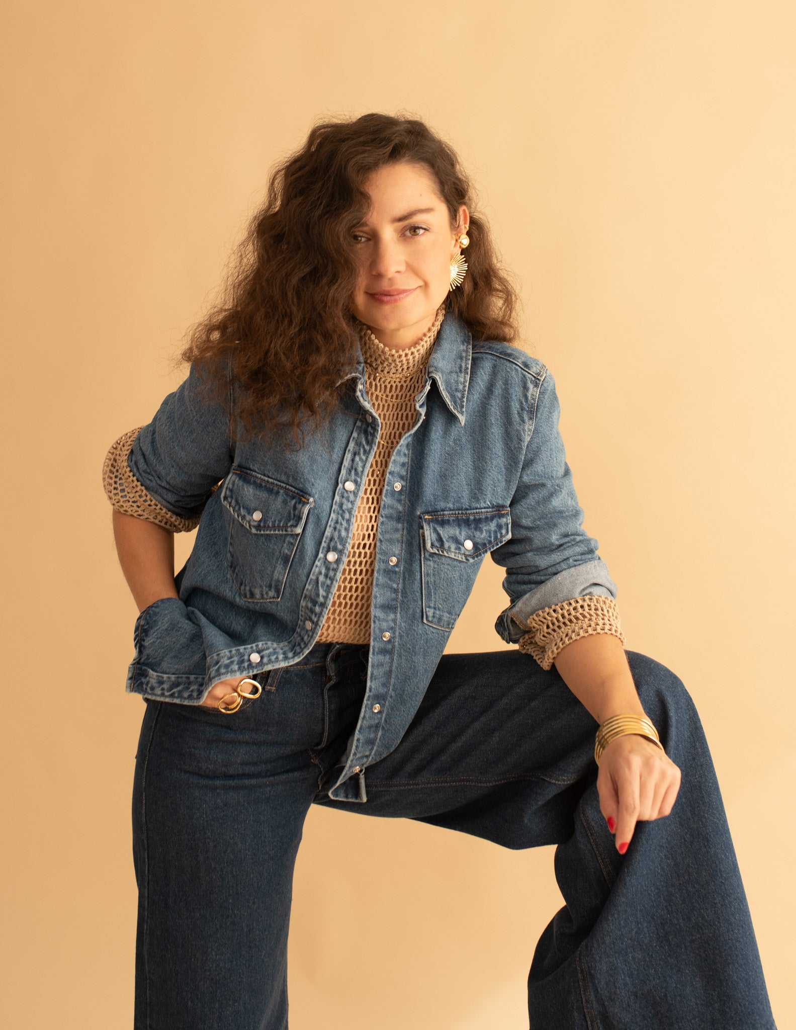 Camisa Mezclilla con mapa bordado