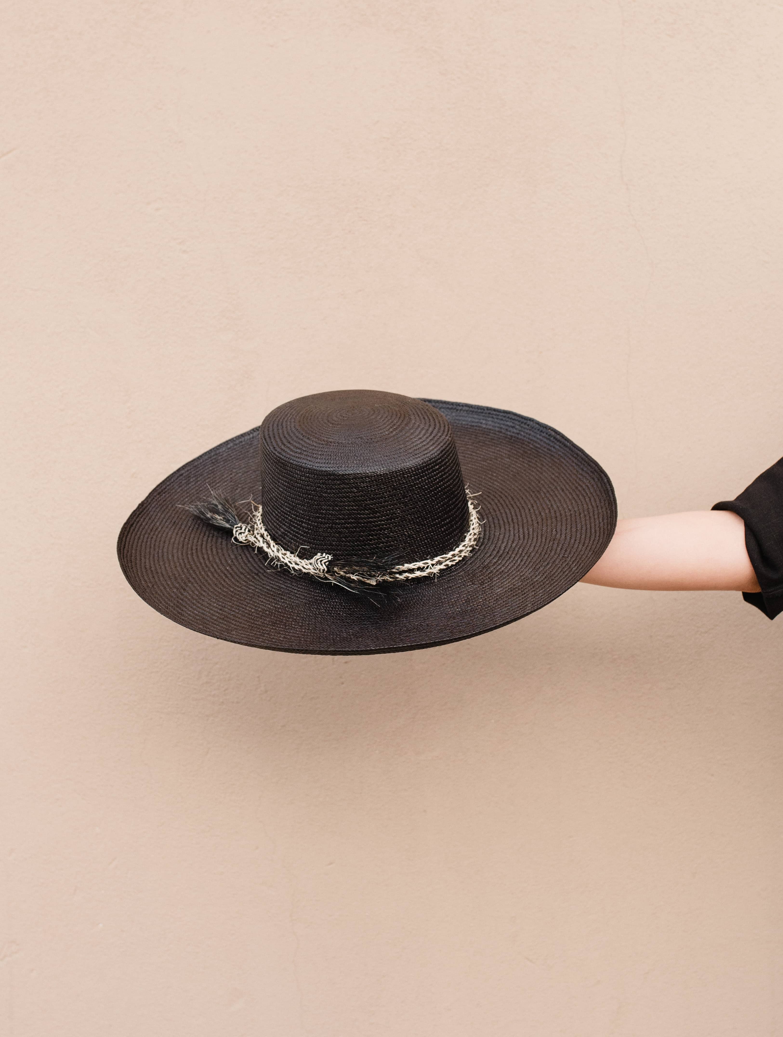 Sombrero de Palma Negro