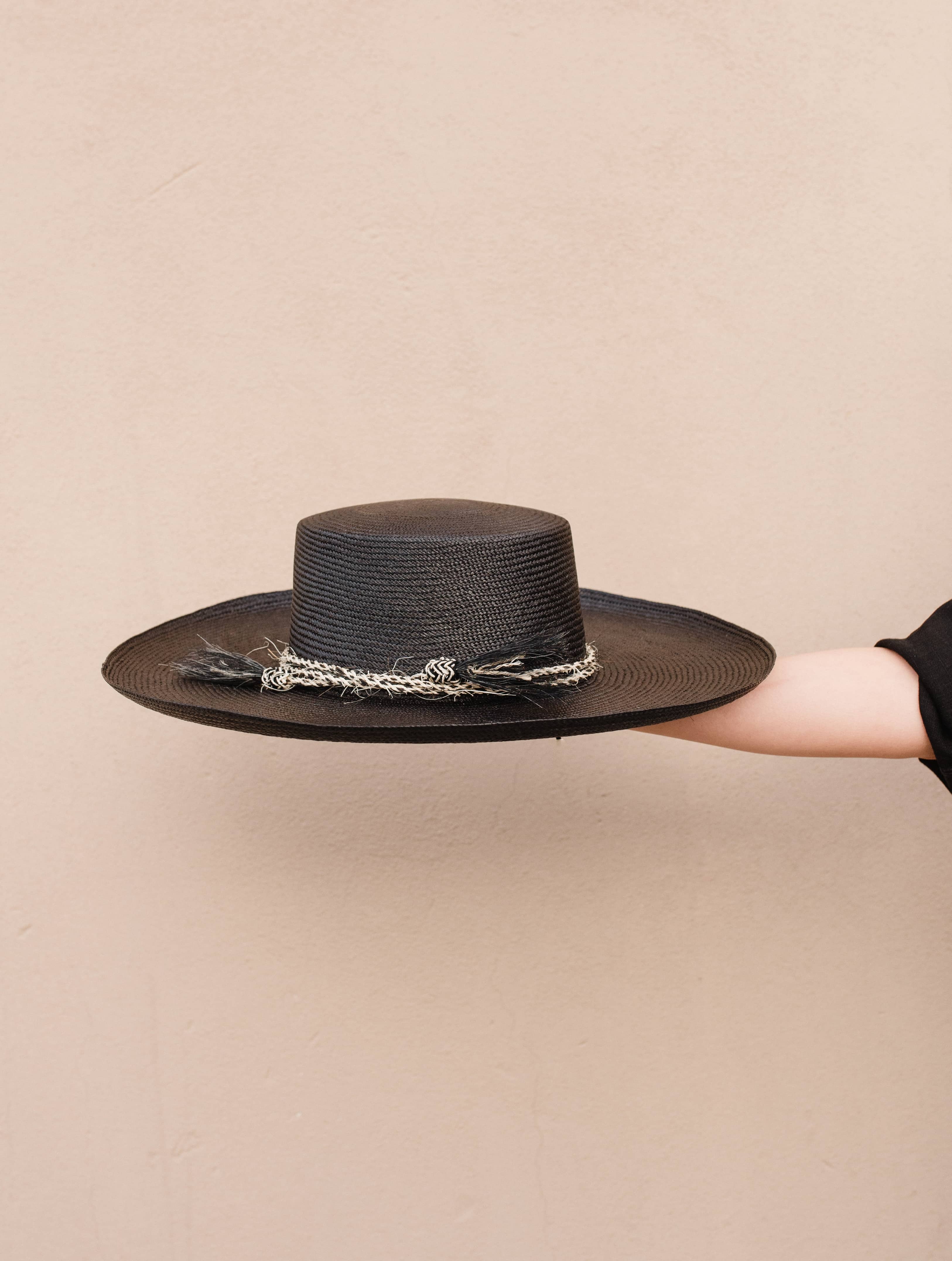 Sombrero de Palma Negro