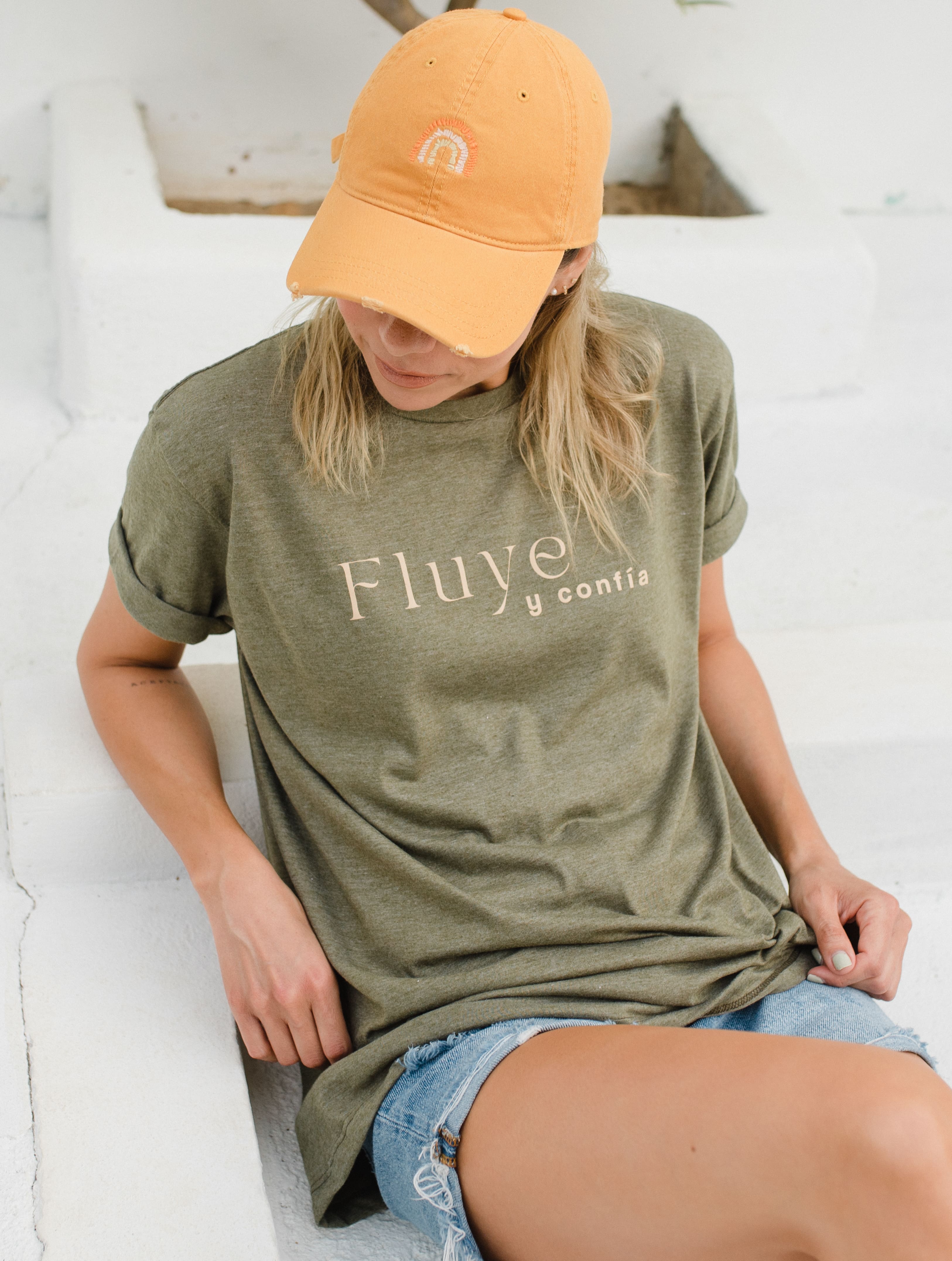 Fluye y Confía T-shirt