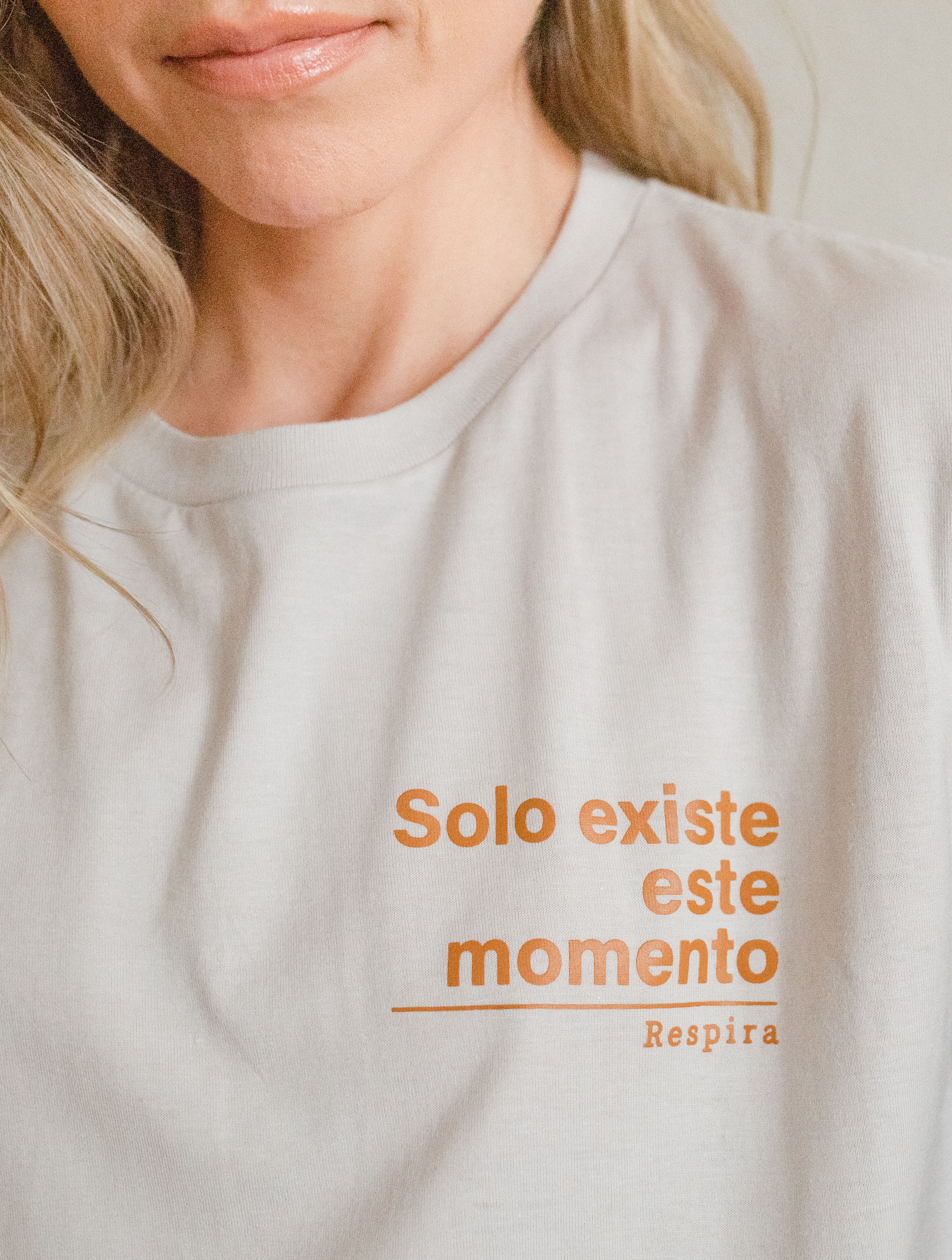 Solo Existe Este Momento / Respira T-shirt
