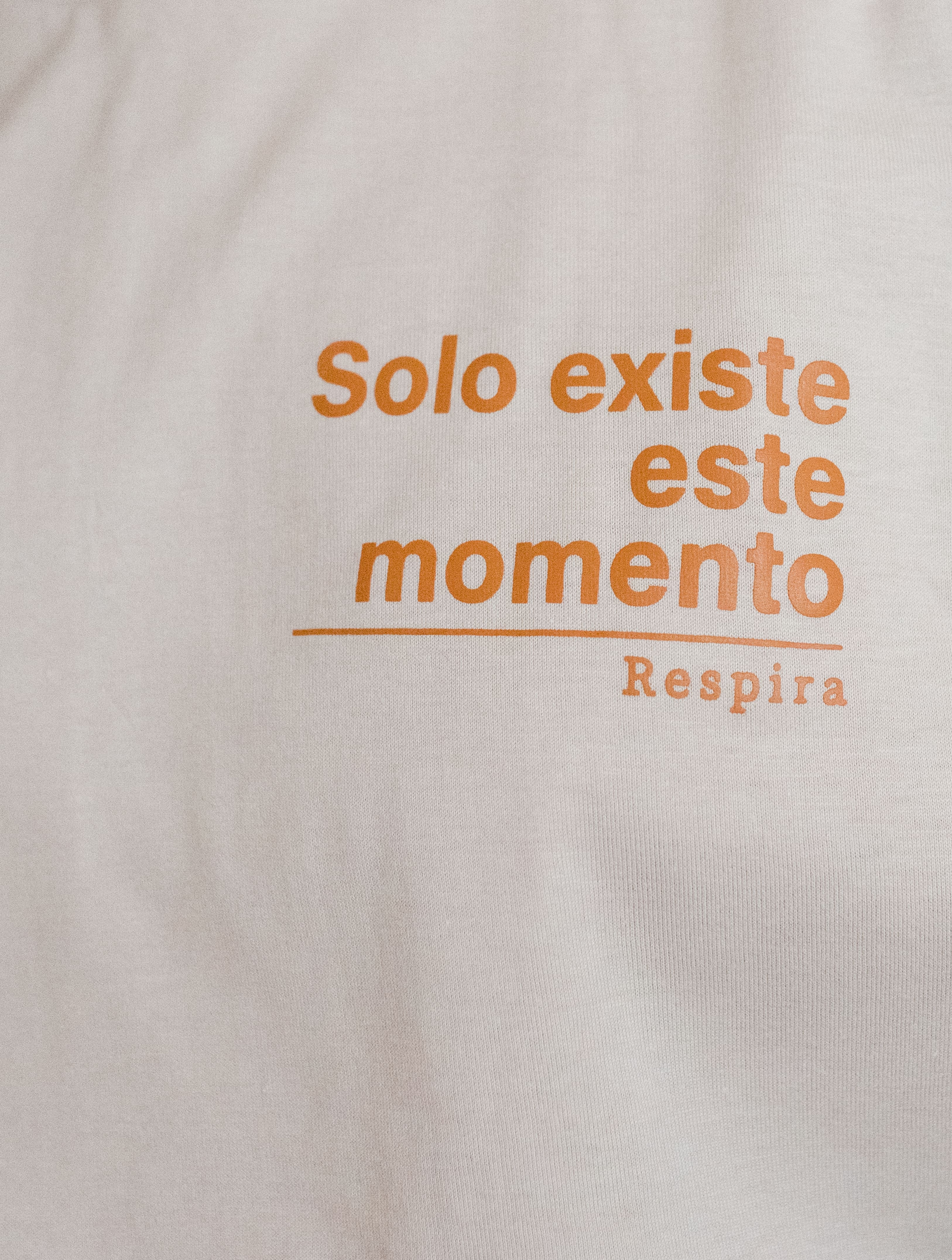 Solo Existe Este Momento / Respira T-shirt