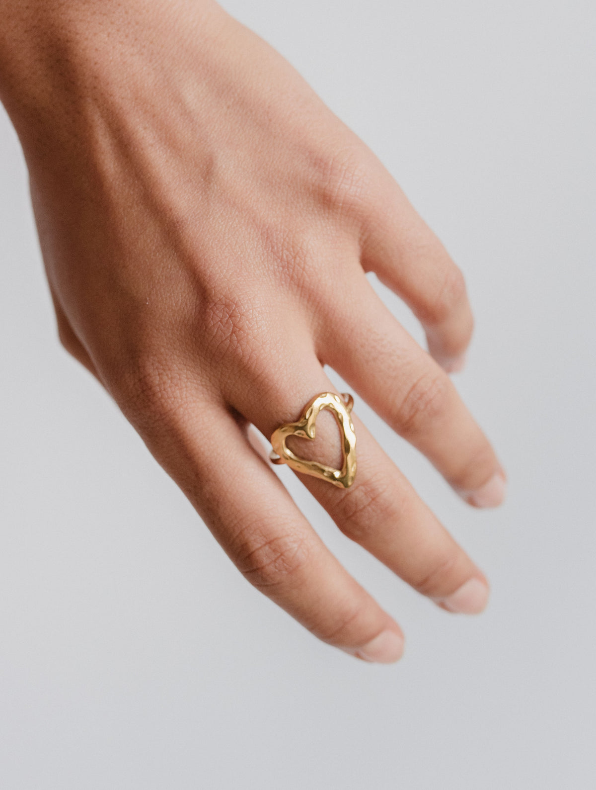 Anillo Corazón Dorado D29