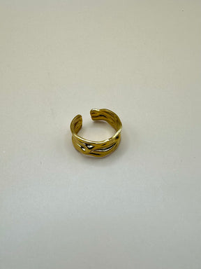 Anillo Dorado Pliegue C3