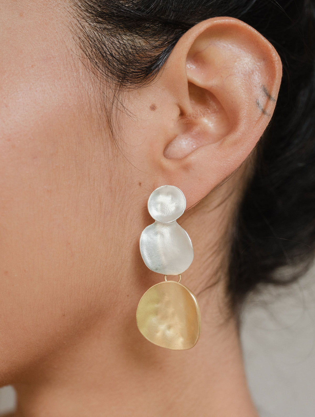 Aretes Círculo Triple Plata/Dorado D17