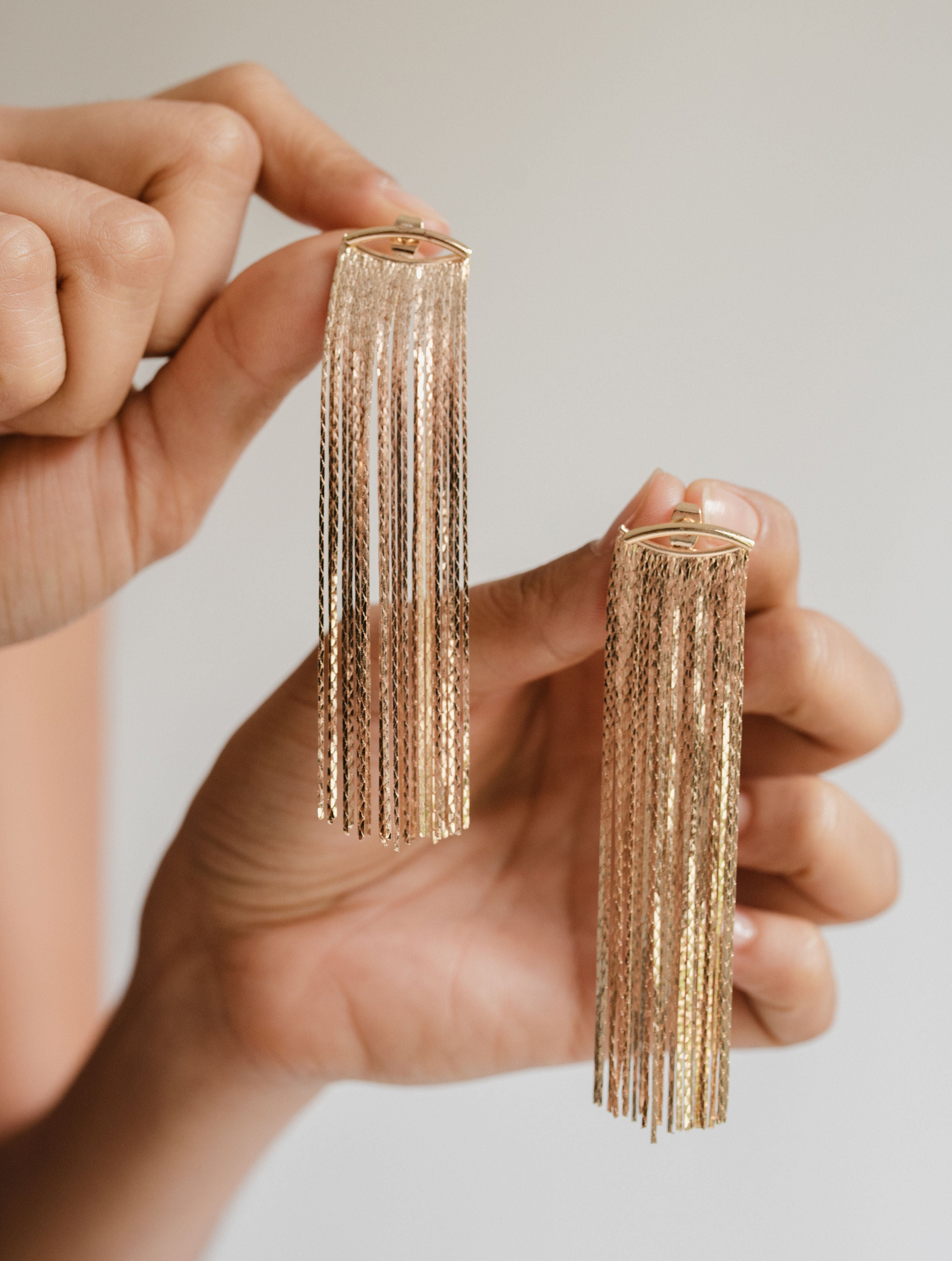 Aretes Lluvia Dorada D28