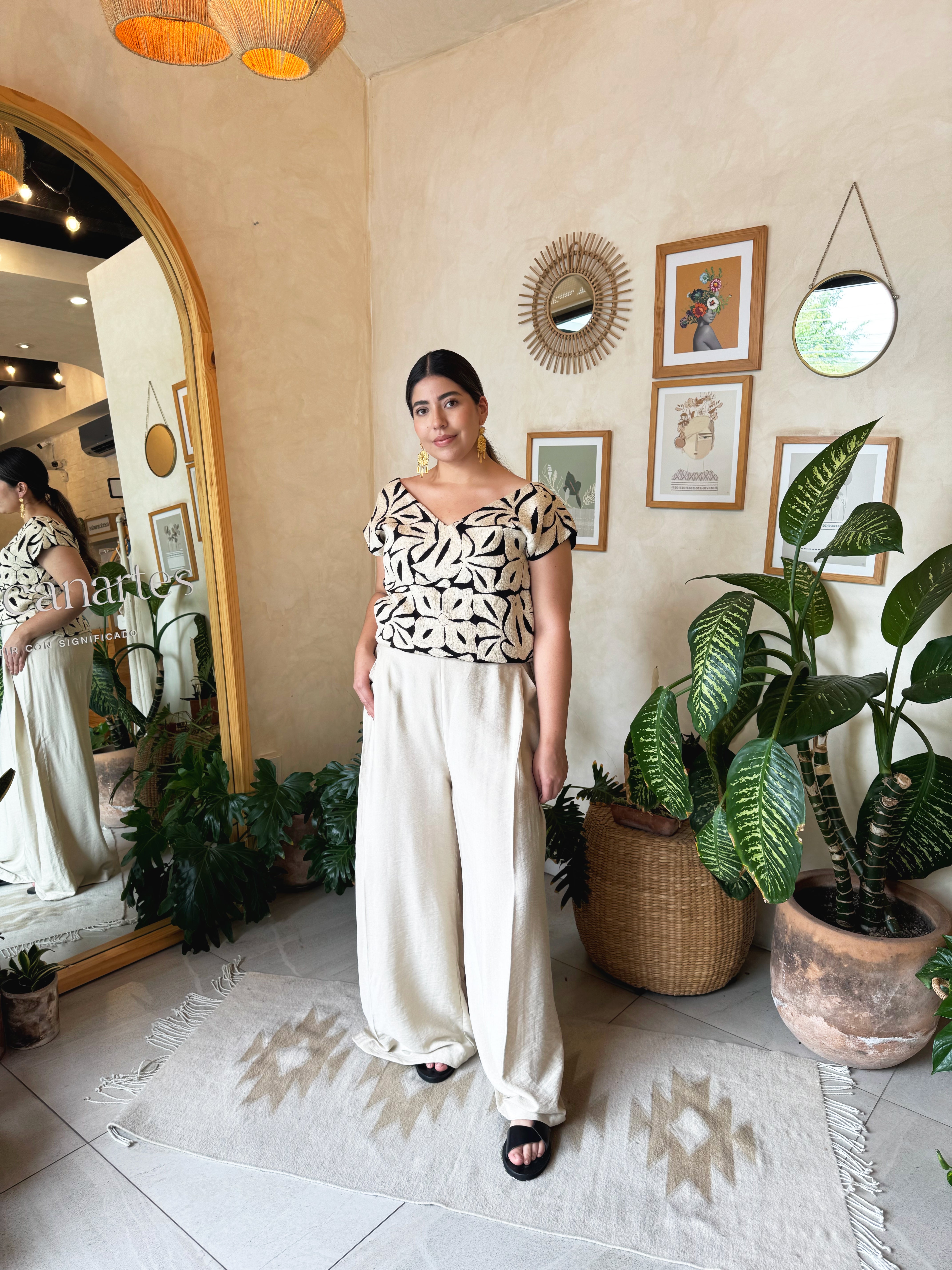 Blusa Jalapa V Negro/Hueso