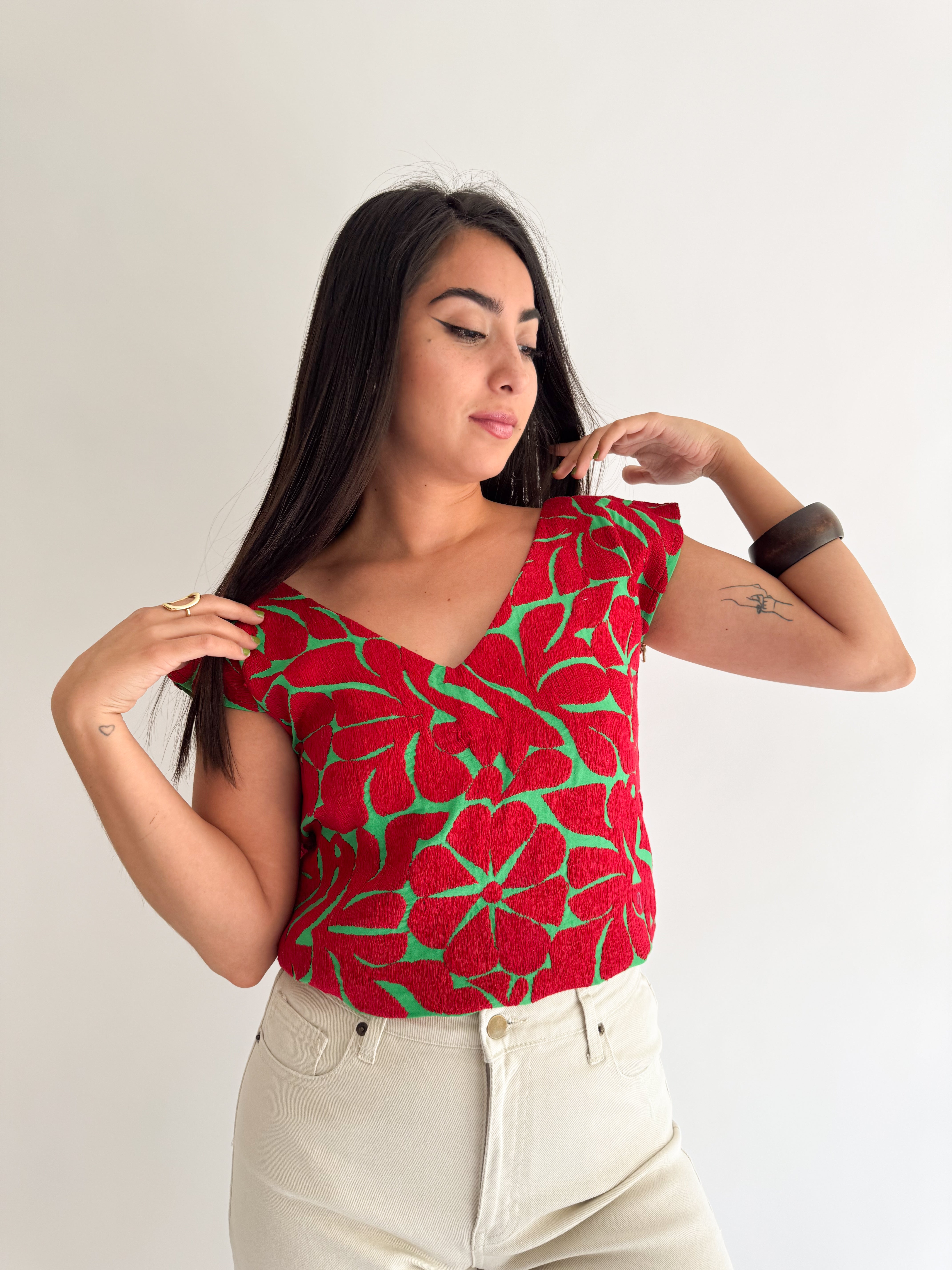 Jalapa V Green/Red Blouse