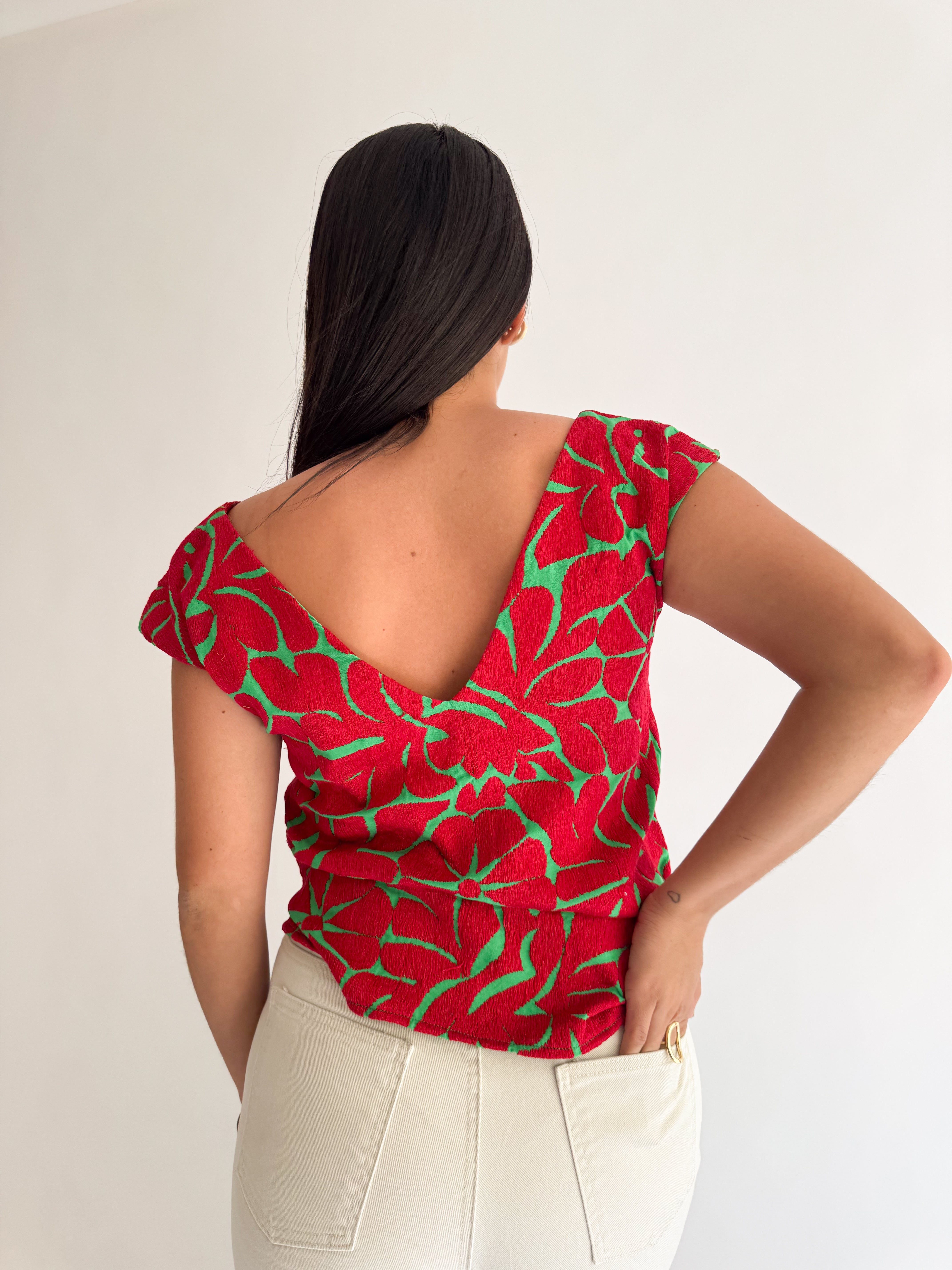 Jalapa V Green/Red Blouse