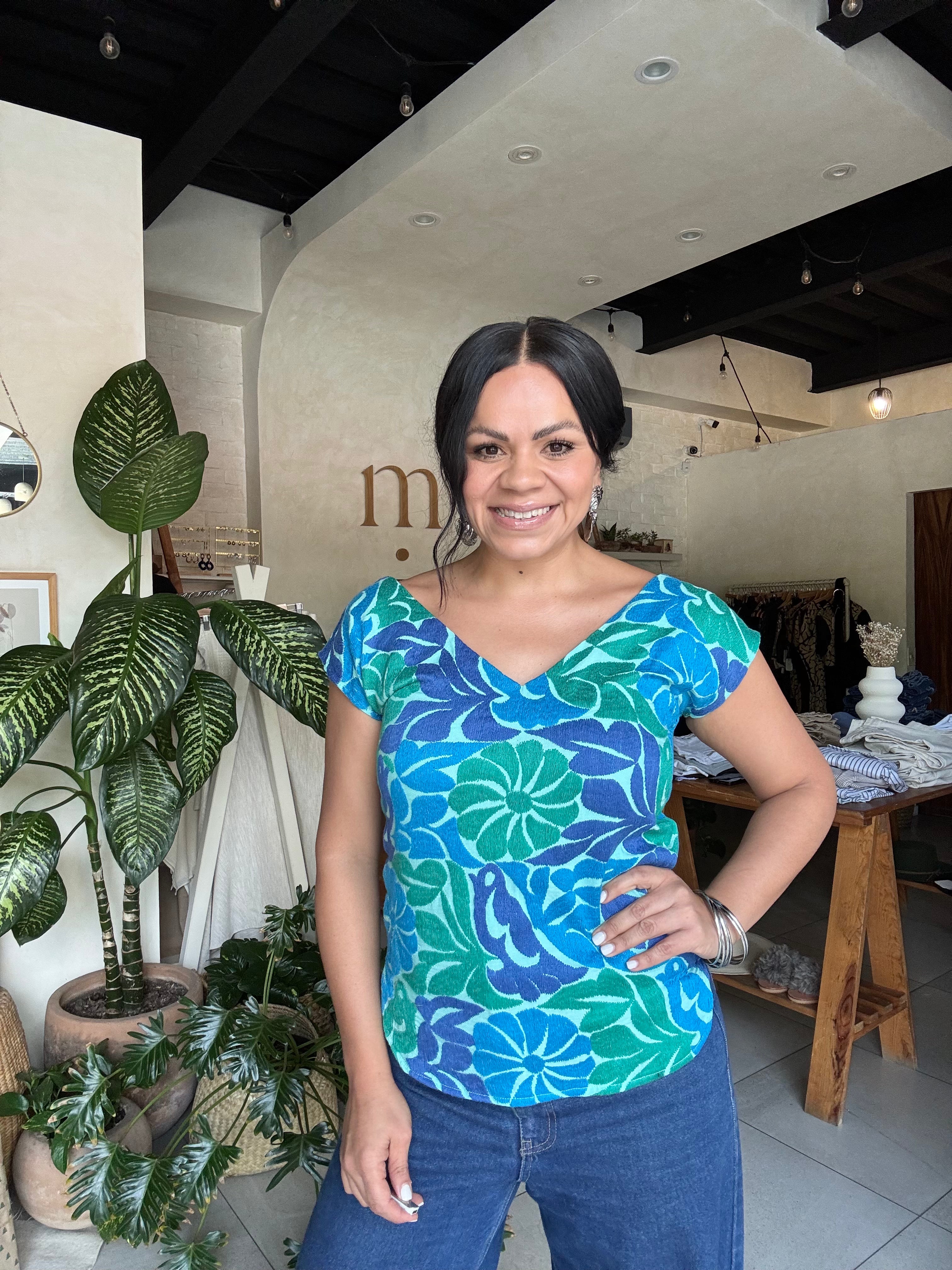 Jalapa V Blue/Burgundy Blouse