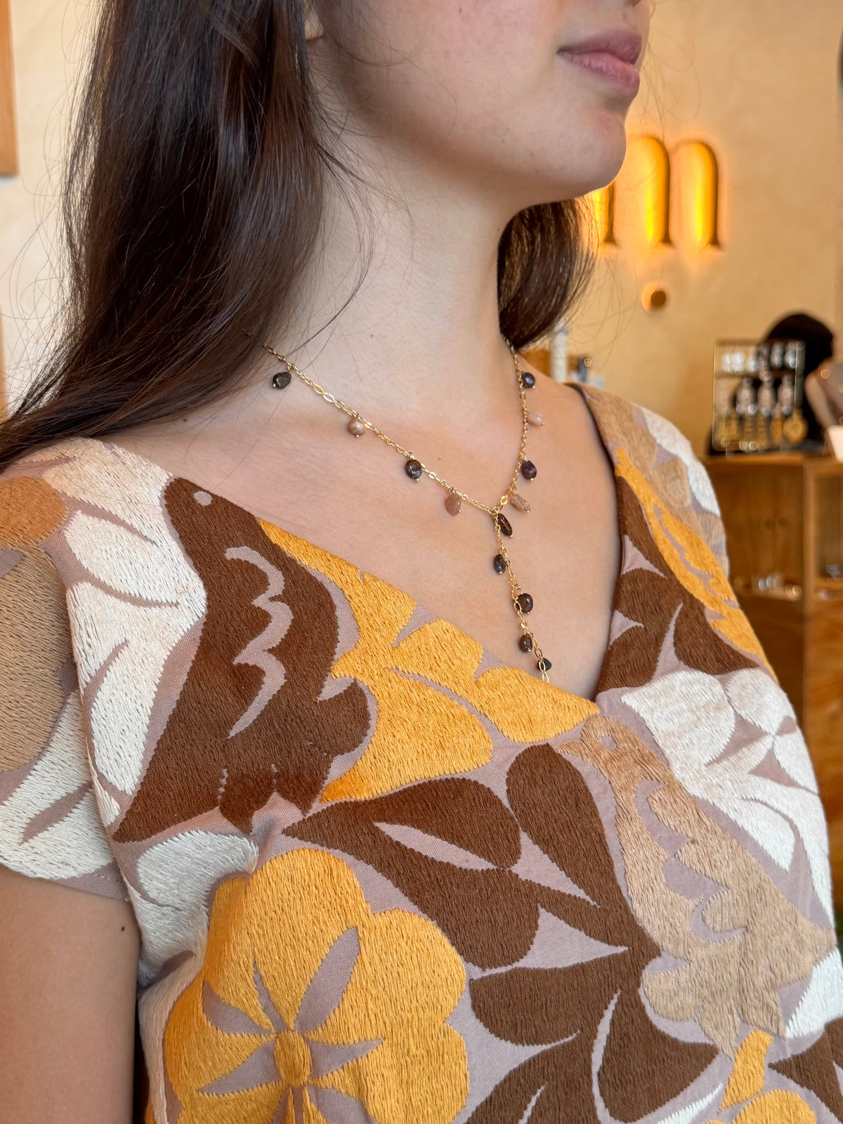 Blusa Jalapa V Moka Neutros Amarillos