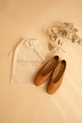 Balerina Camel