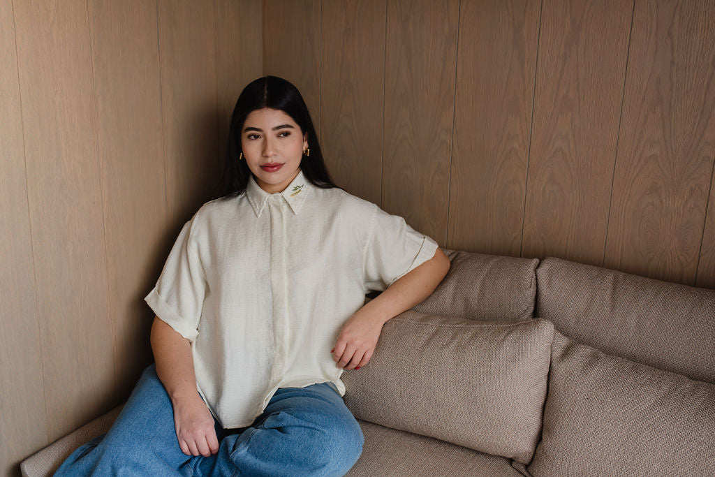 Short-sleeved linen shirt