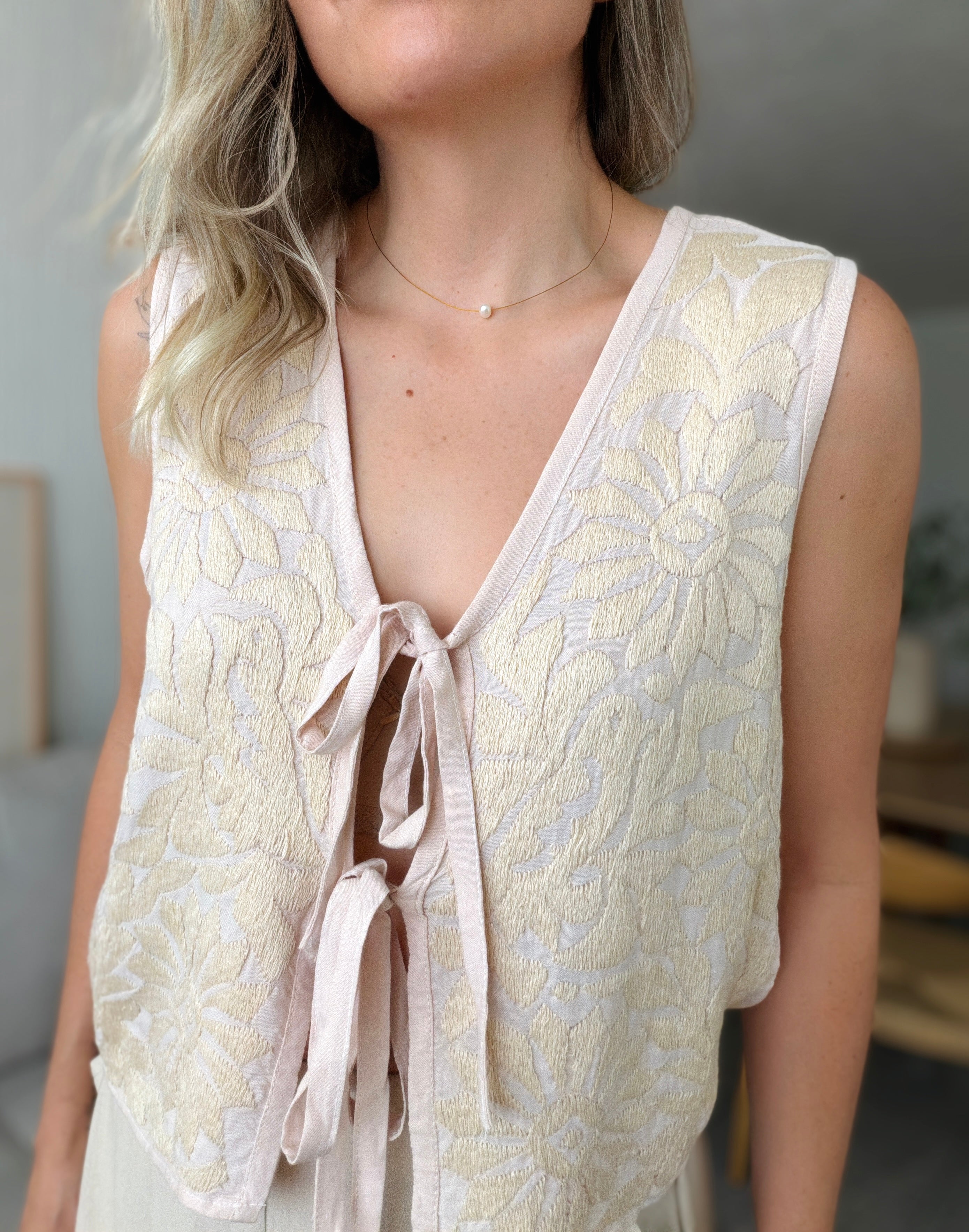 Jalapa V Blue/Burgundy Blouse