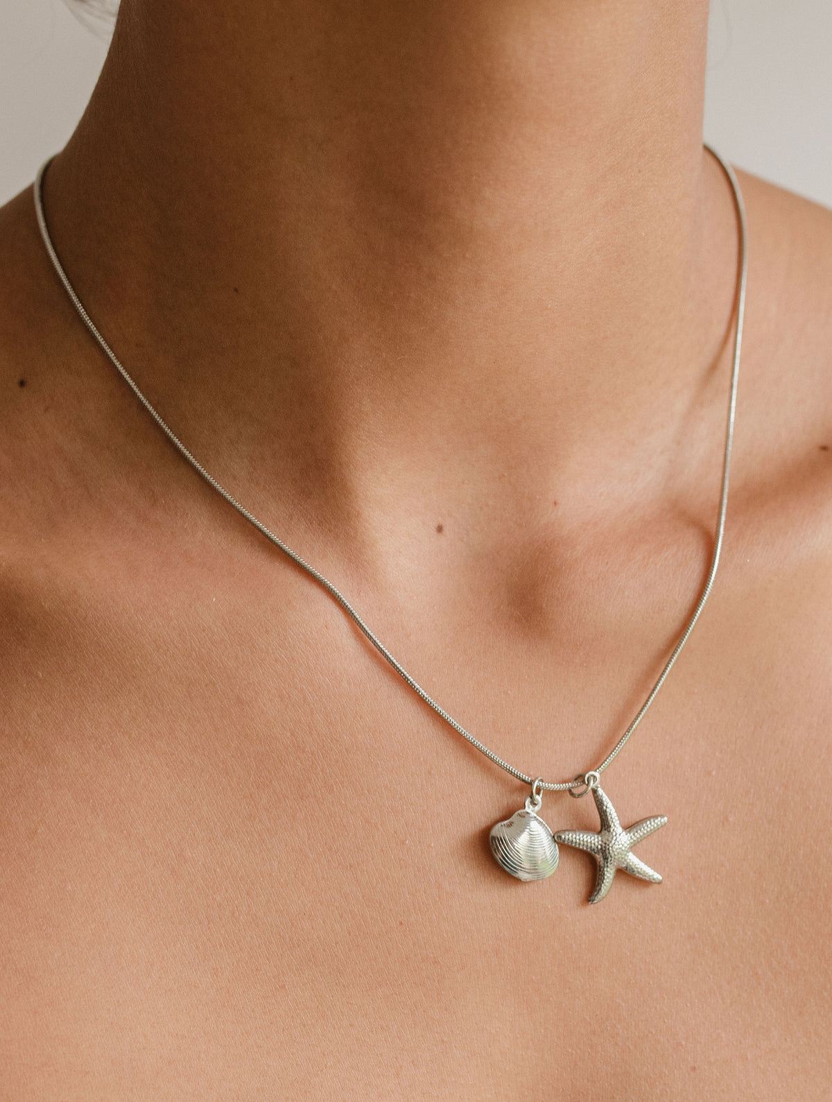 Collar Estrella y Concha Plata D16