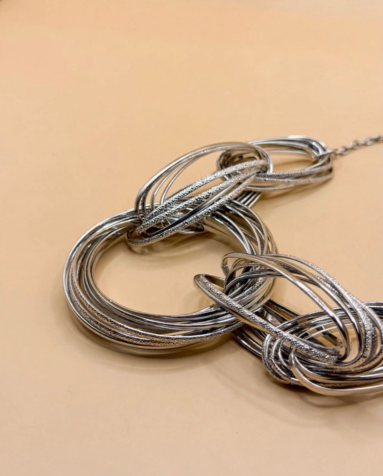 Collar Enlaces Plateados 50