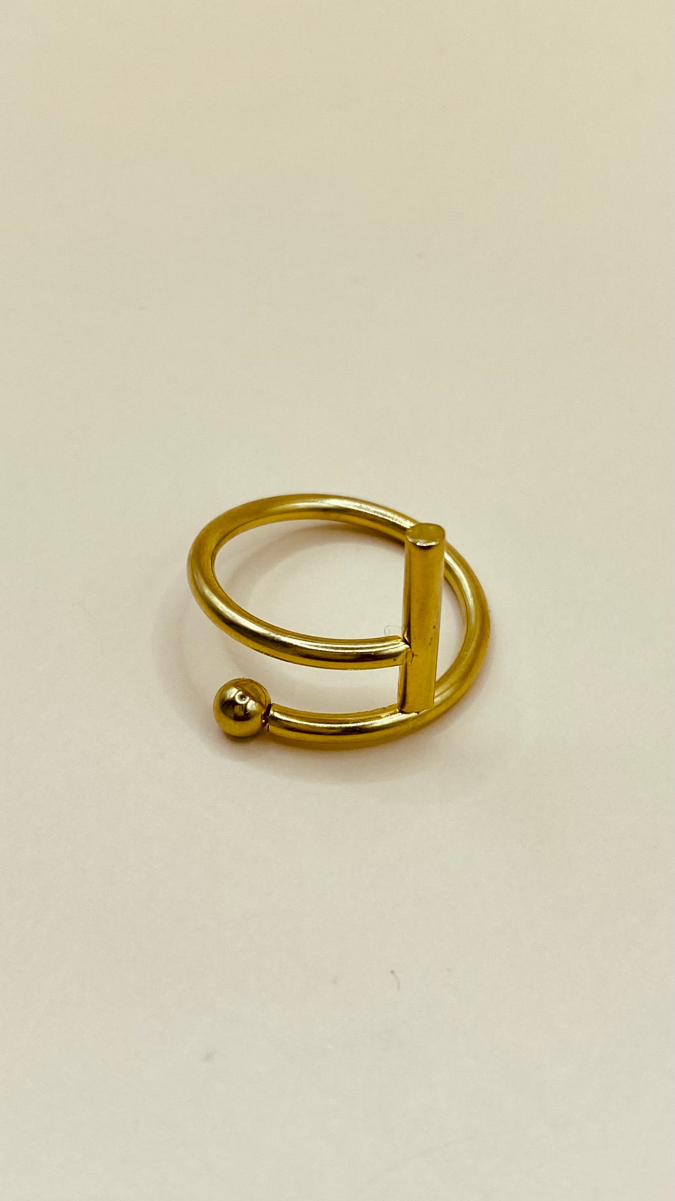 Anillo Dorado Letra F19