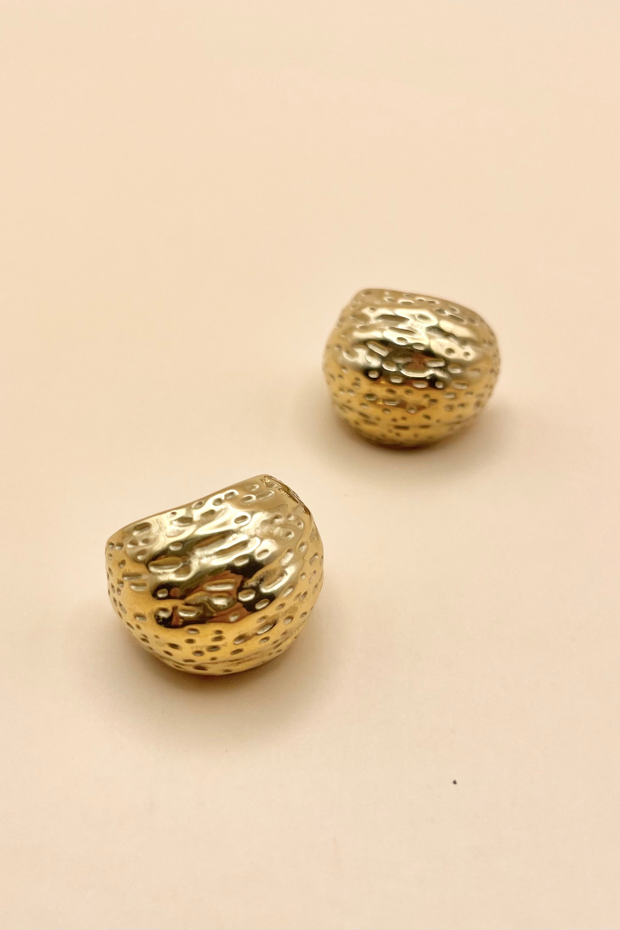 Aretes Bolita Dorada G13