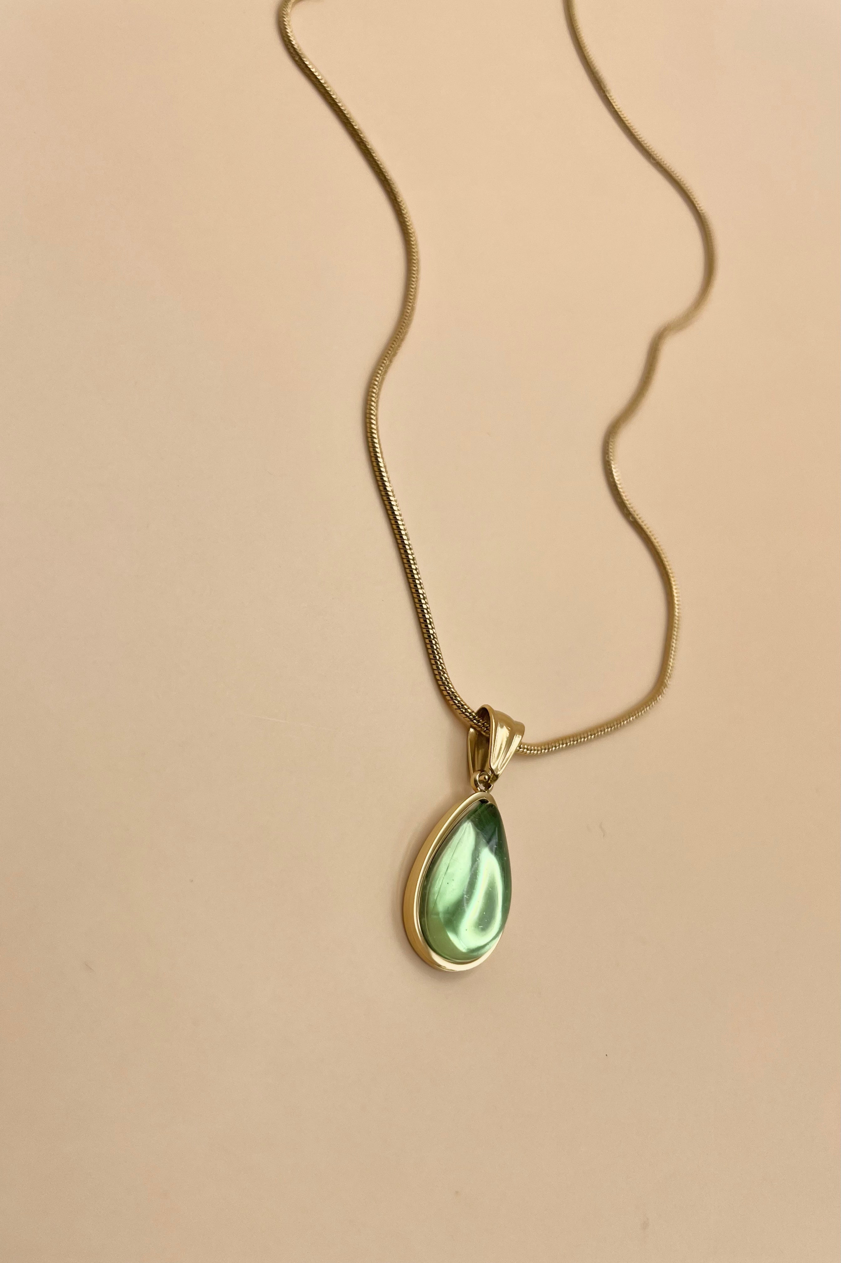 Collar Piedra Verde G6